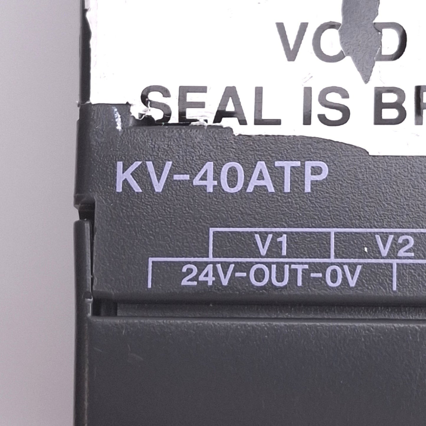 Used Keyence KV-40ATP PLC Base Unit for Visual KV, 24 In, 16 Out, 100-240VAC