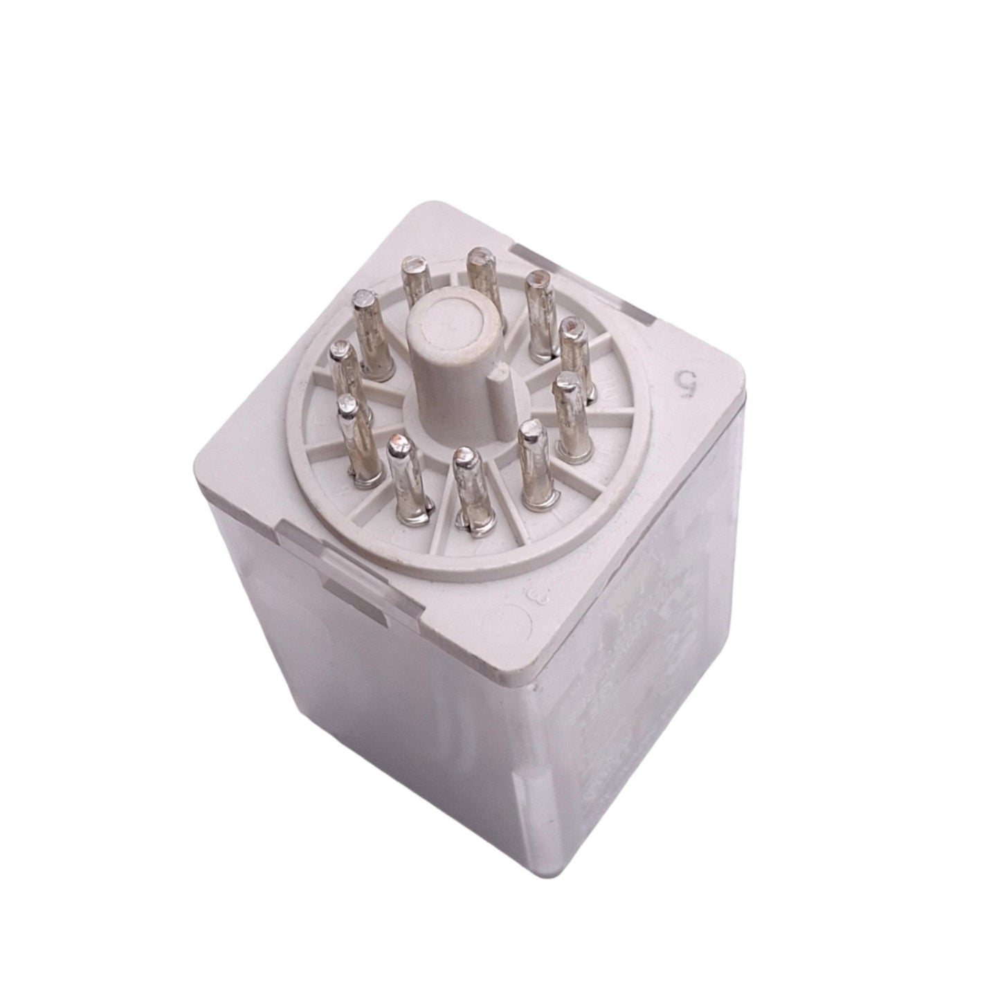 Used ABB CR-U024DC3L Ice-Cube Relay, 3PDT, 11-Pin Octal, 10A Max, 24VDC Coil