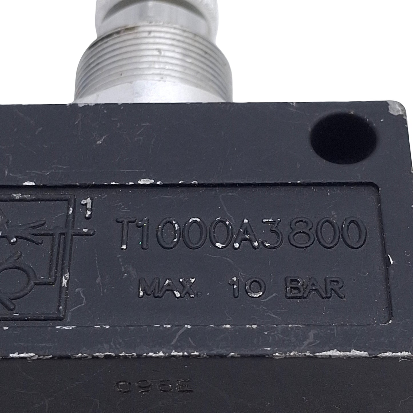 Used Norgren T1000A3800 Flow Control Valve, 2-Way, 3/8in NPT, 10bar Max, 1.64gpm Flow