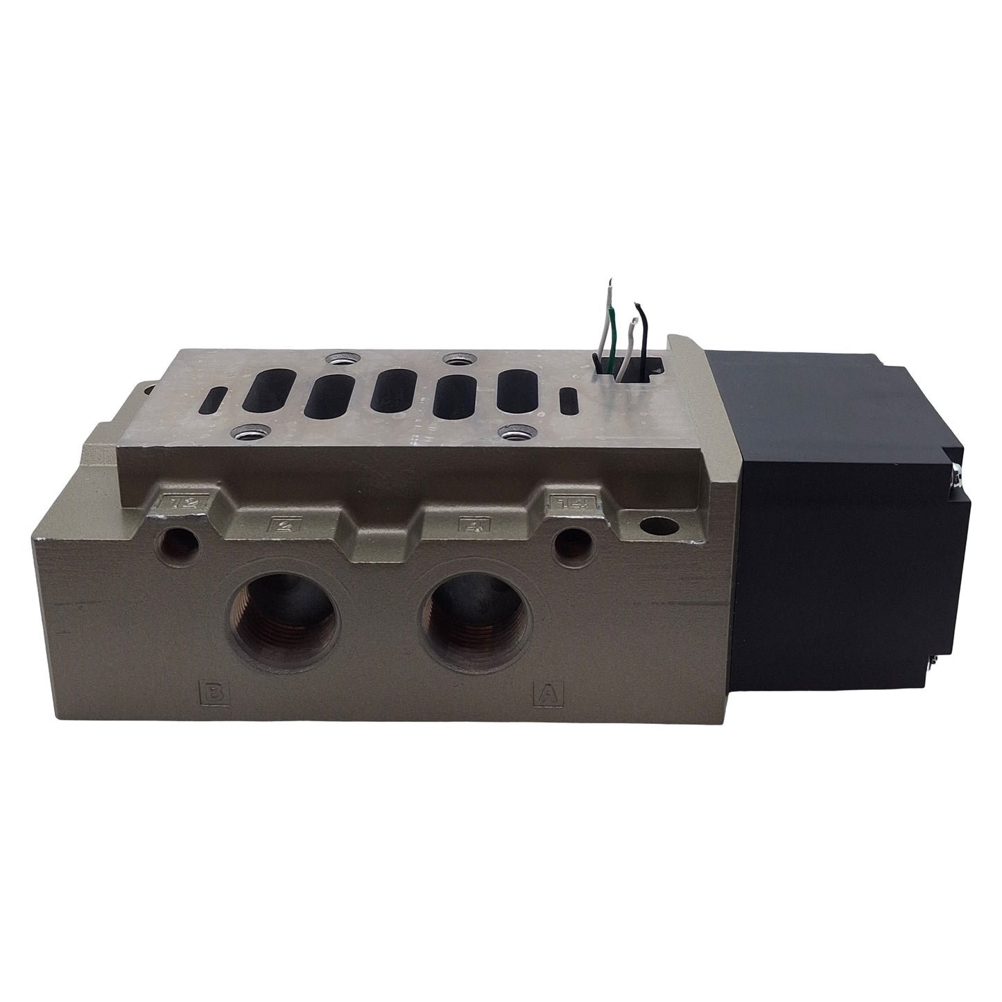 Used SMC VS8-3-A06T Side-Port Subplate, 5-Way, 3/4in NPT, 1.0MPa *No Micro Connector*