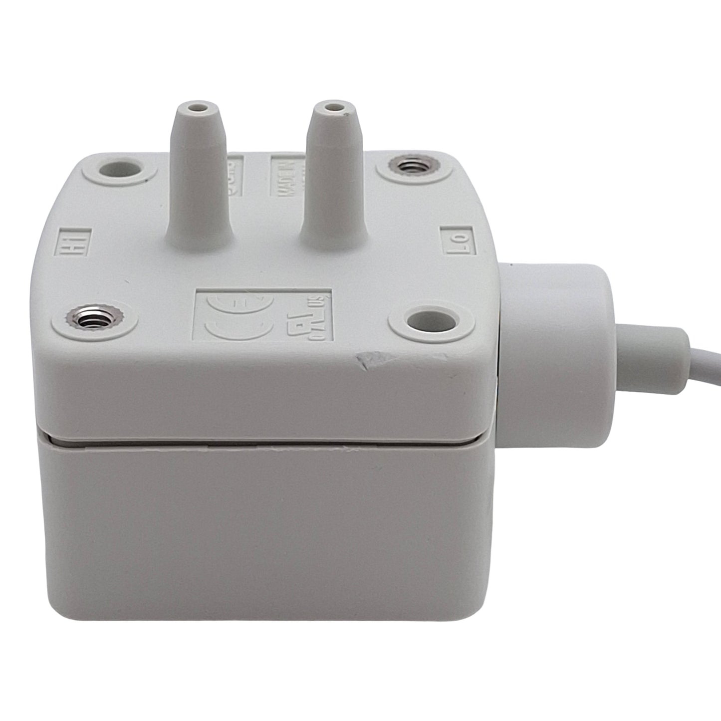 New – Open box SMC PSE550-28 Low Differential Pressure Switch, 0 to 2kPa, 12-24VDC, ø4.8mm