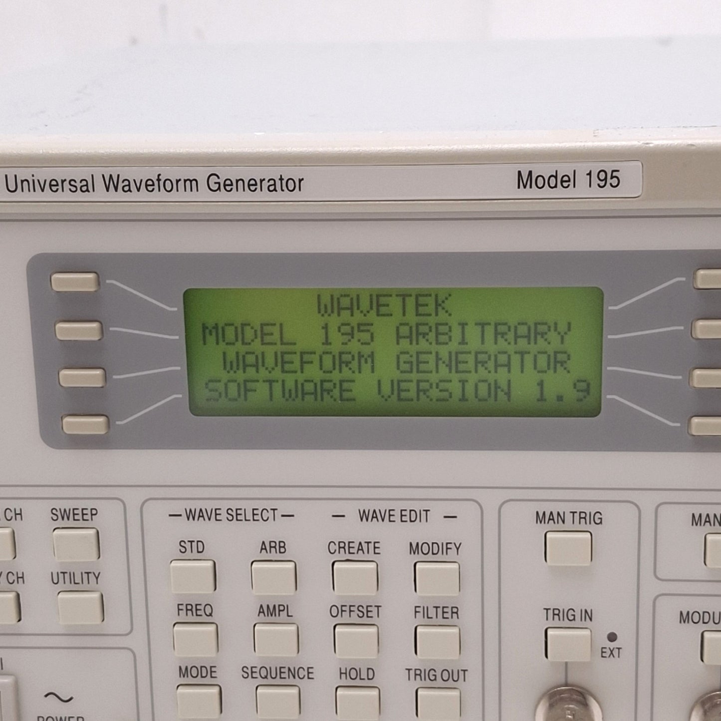 Used Wavetek 195 Universal Waveform Generator, 16MHz, 40MS/s, 100-240VAC, GPIB/RS232