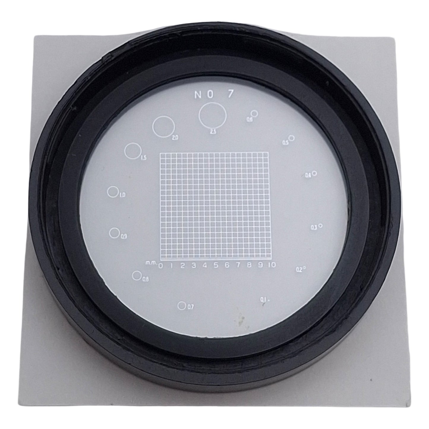 Used Mitutoyo 183-108 Reticle for Pocket Comparators, 10mm Square Grid, ø30mm