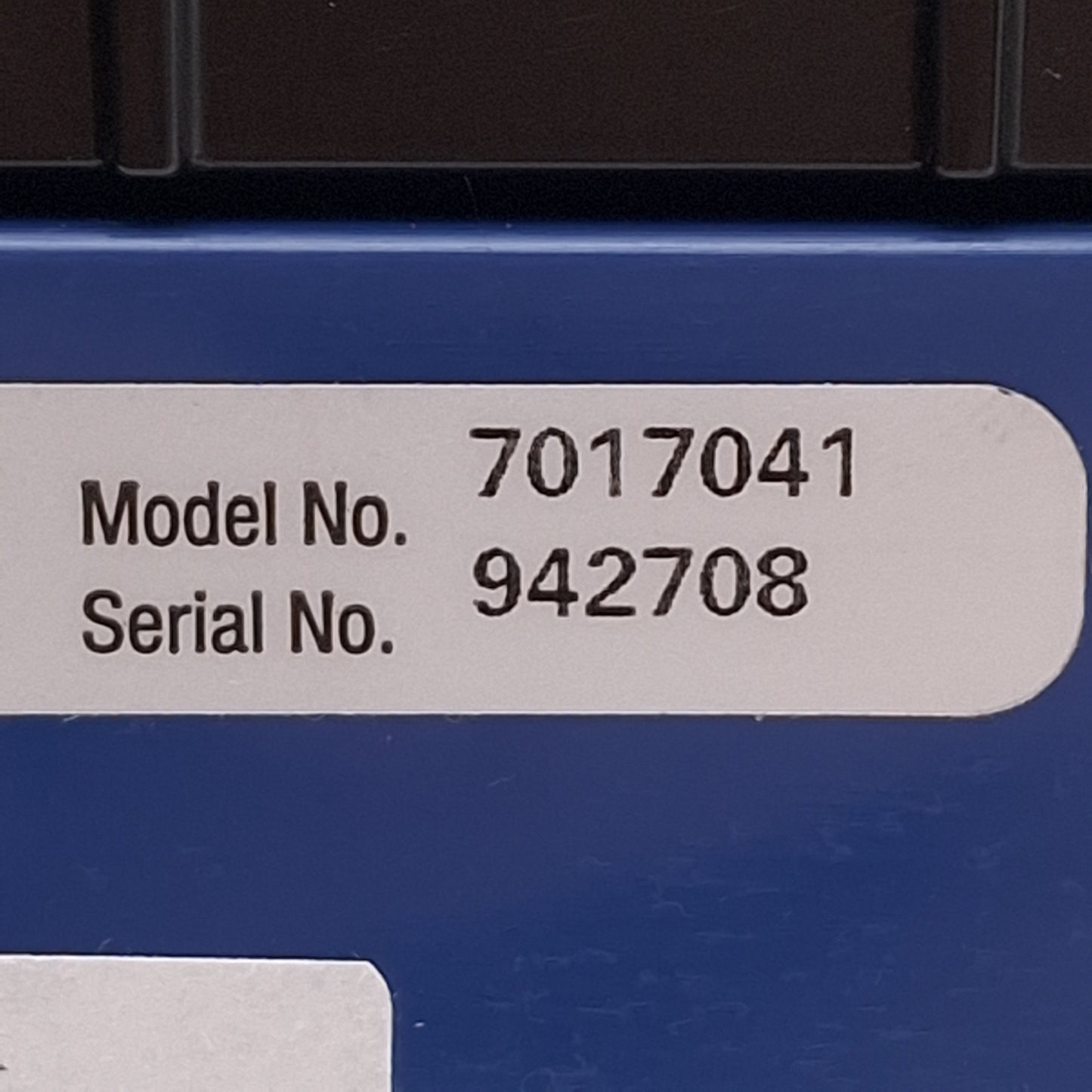 Used Nordson EFD 7017041 Ultimus I Fluid Dispenser w/ Foot Pedal & Adapter, 0-100psi