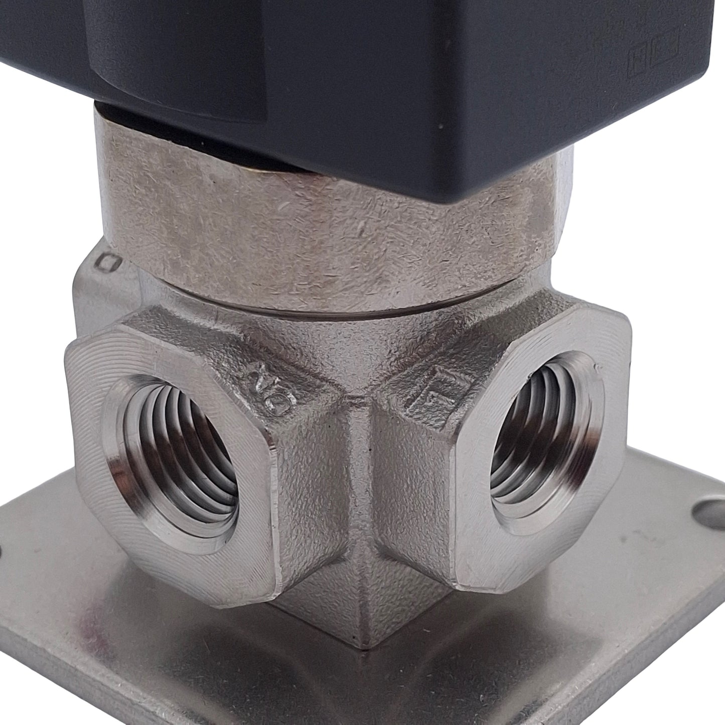 New SMC VX3344K-02N-5GS1-B Solenoid Valve, 1/4in NPT, 0.3/1.0MPa, 24VDC Coil