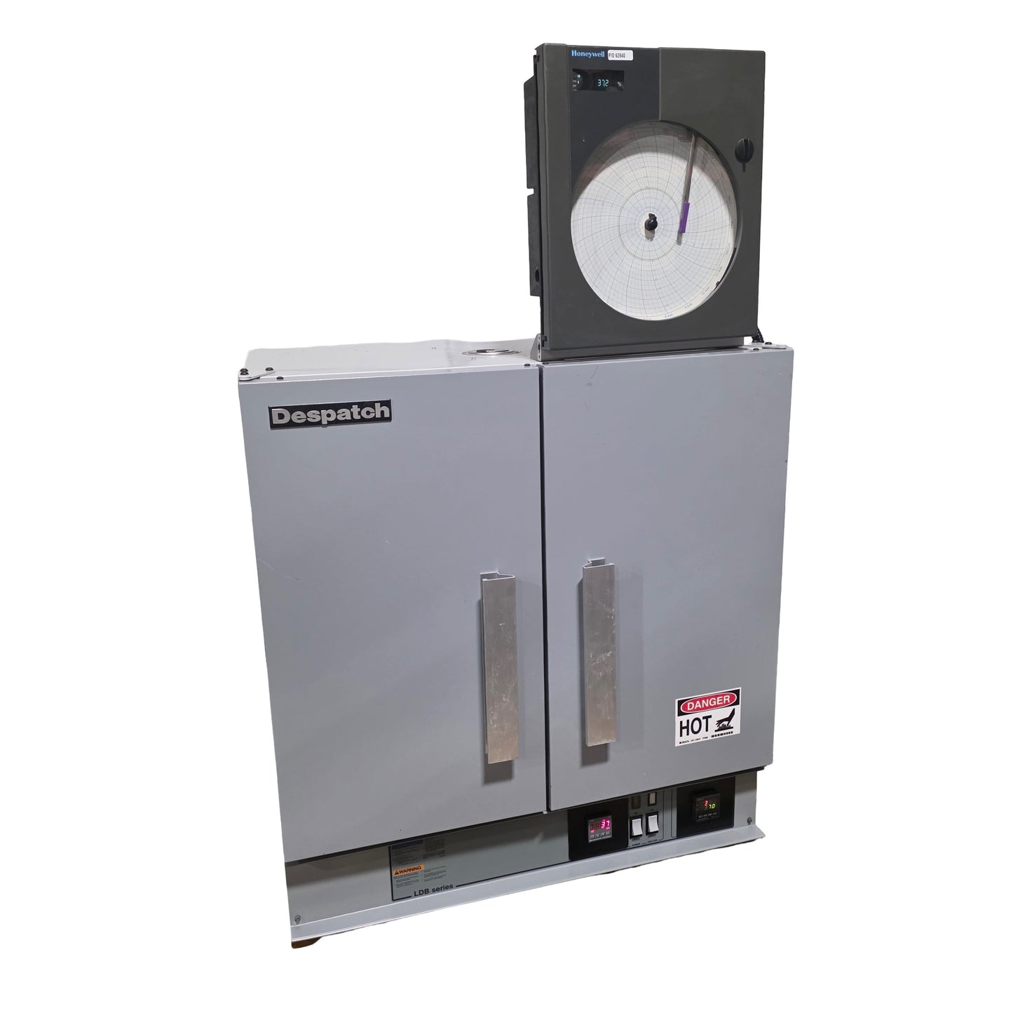 Used Despatch LDB1-69-3 Benchtop Forced Convection Laboratory Oven 6.9CuFt 120VAC 21A