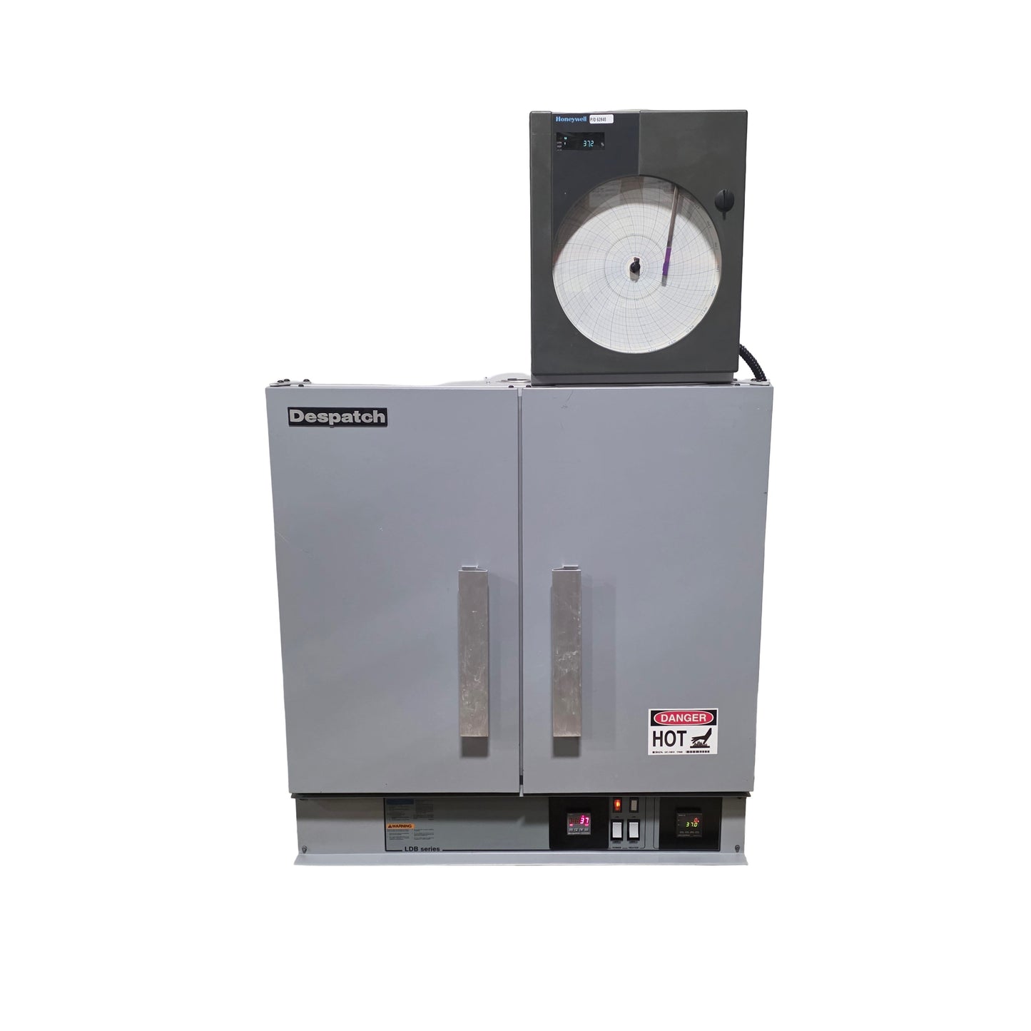 Used Despatch LDB1-69-3 Benchtop Forced Convection Laboratory Oven 6.9CuFt 120VAC 21A
