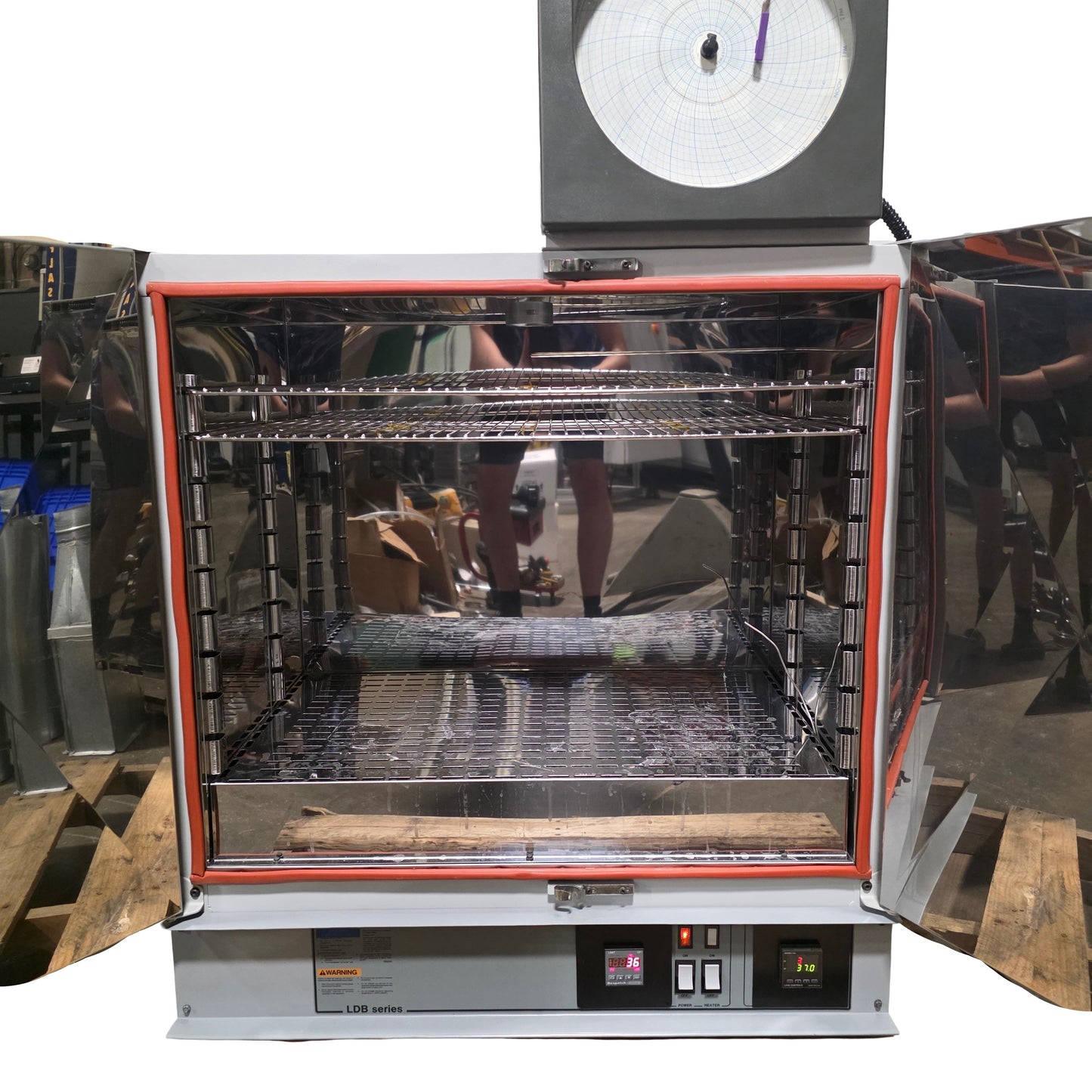 Used Despatch LDB1-69-3 Benchtop Forced Convection Laboratory Oven 6.9CuFt 120VAC 21A