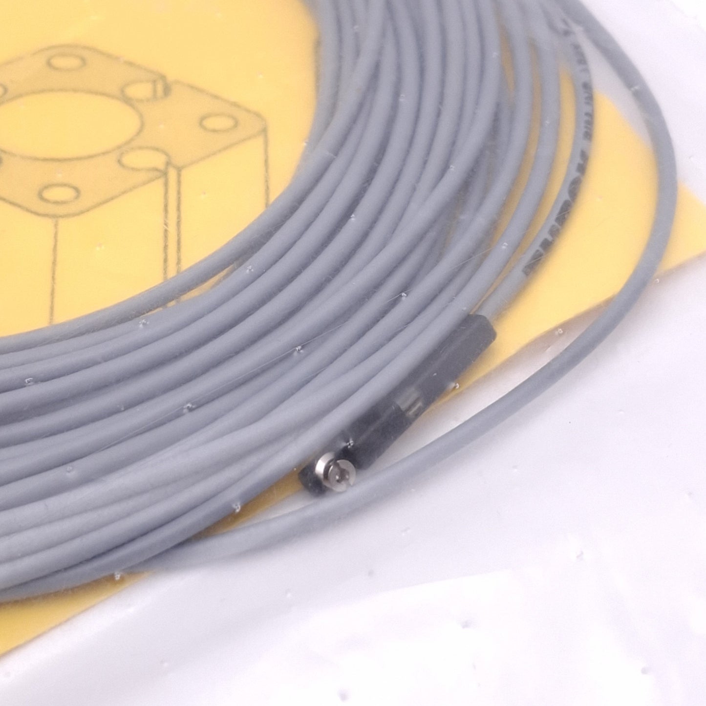 New Turck 4623704 BIM-INR-AP6X 7M PermaProx Magnetic Switch, 10-30VDC, 3-Wire NO, 7m