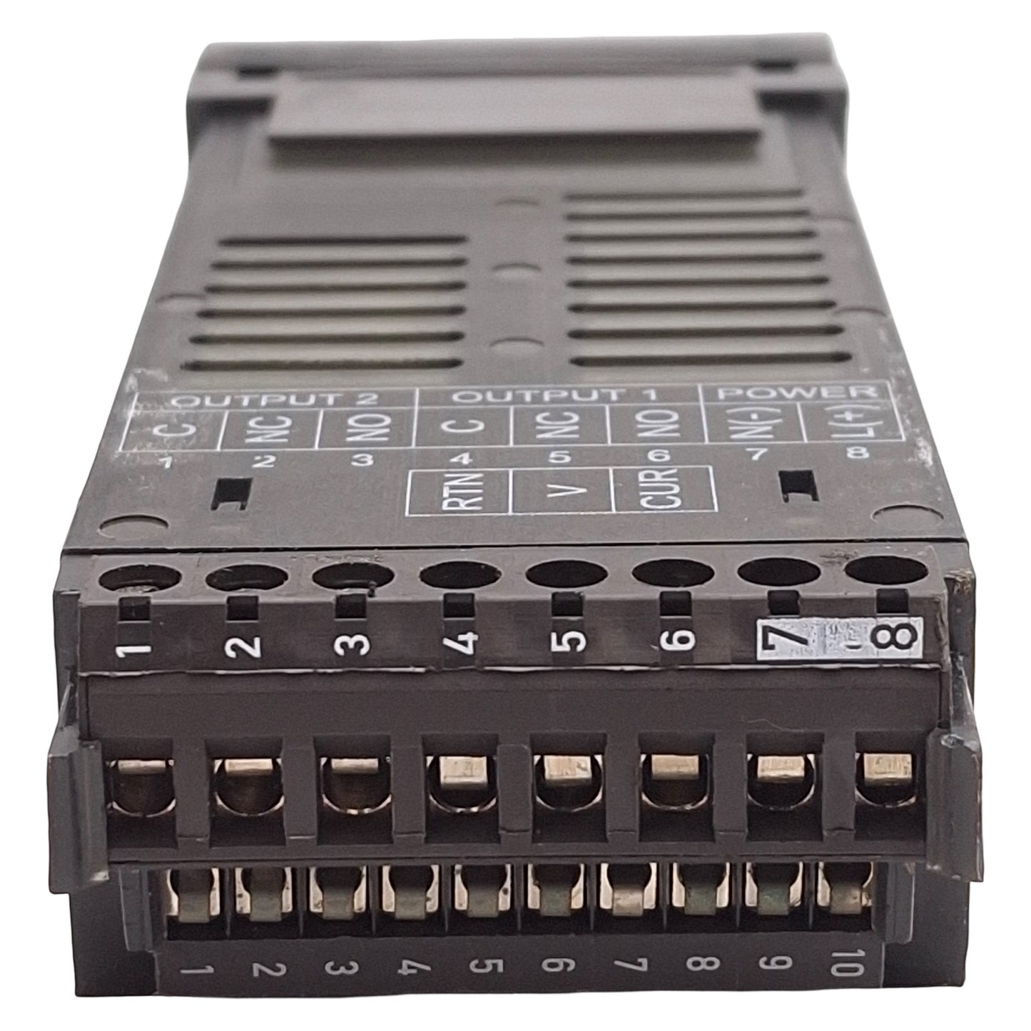 Used Omega CNi3233 Temperature/Process Controller, Relay Output, 90-240VAC, 1/32 DIN