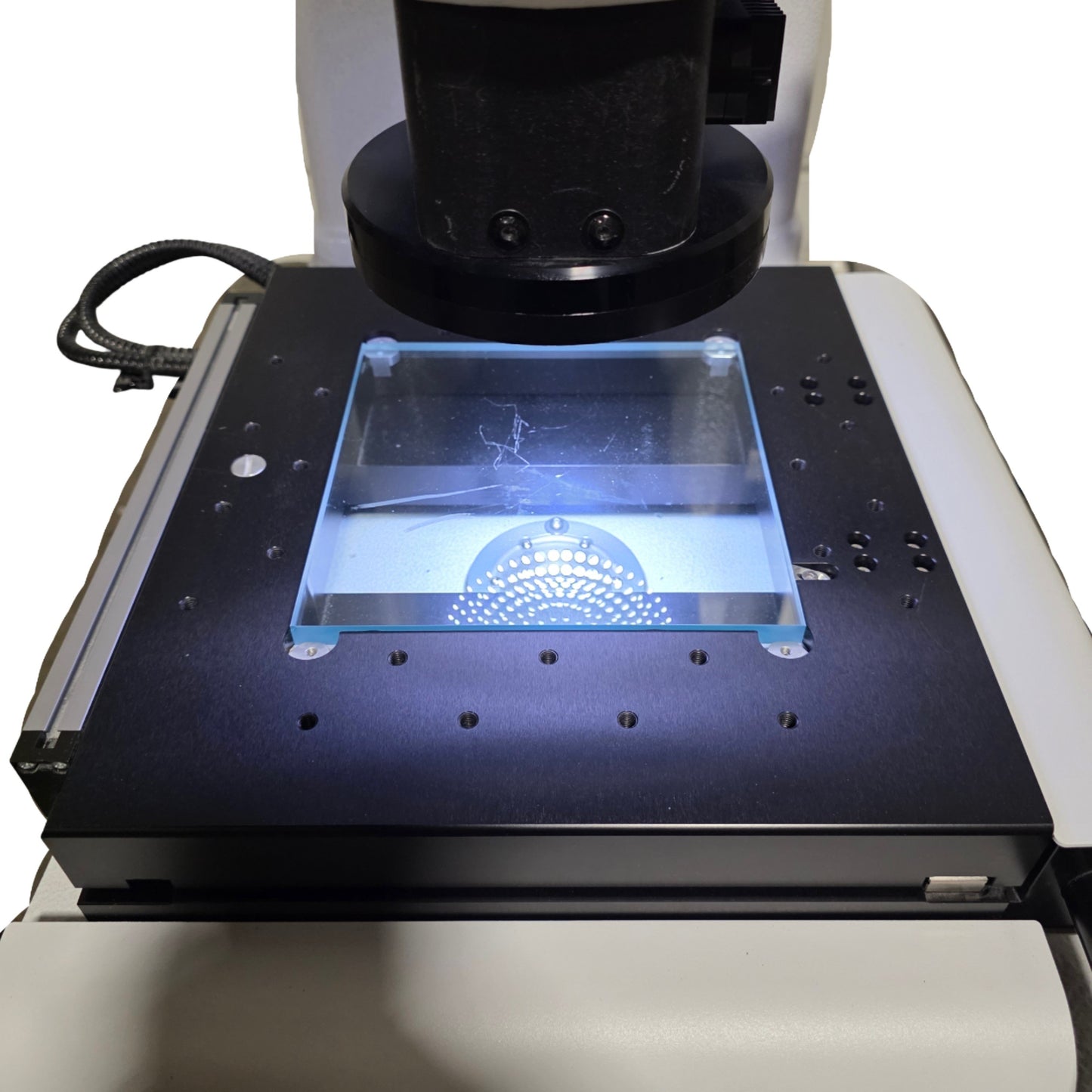 Used Micro Vu SOL 165 Manual Vision System 160 x 160 x 160mm, 1µm Resolution, 120VAC