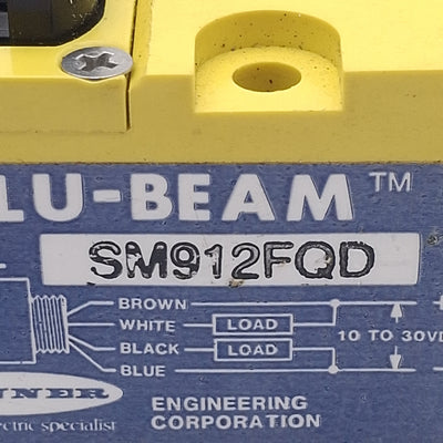 Used Banner SM912FQD VALU-BEAM Glass Fiber Optic Amplifier, NPN/PNP, 10-30VDC, 4-Pin