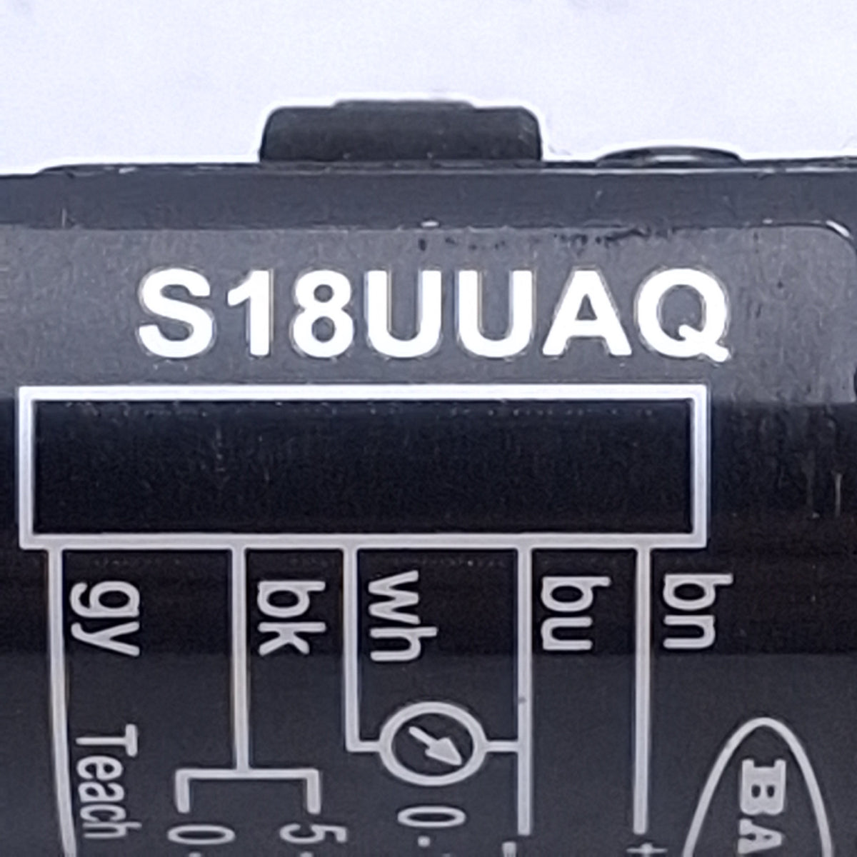 Used Banner S18UUAQ Barrel Ultrasonic Sensor 10-30VDC In, 30-300mm Range, 5-Pin M12