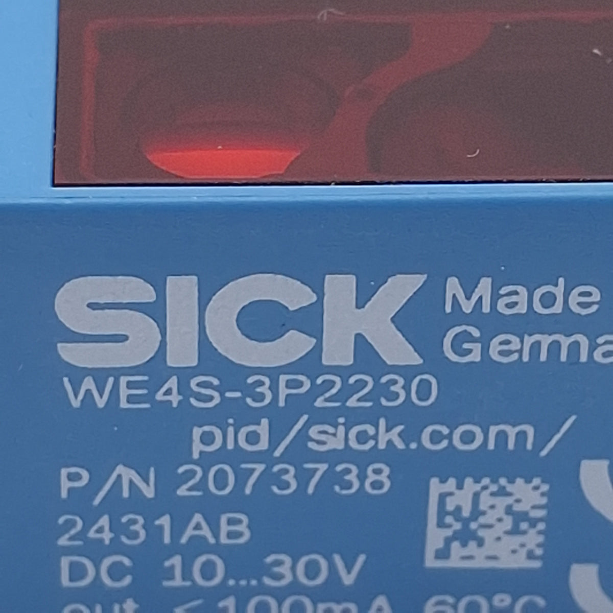 Used Sick WE4S-3P2230 Photoelectric Sensor, PNP, 0-5m Range, 10-30VDC, 4-Pin M8 Male