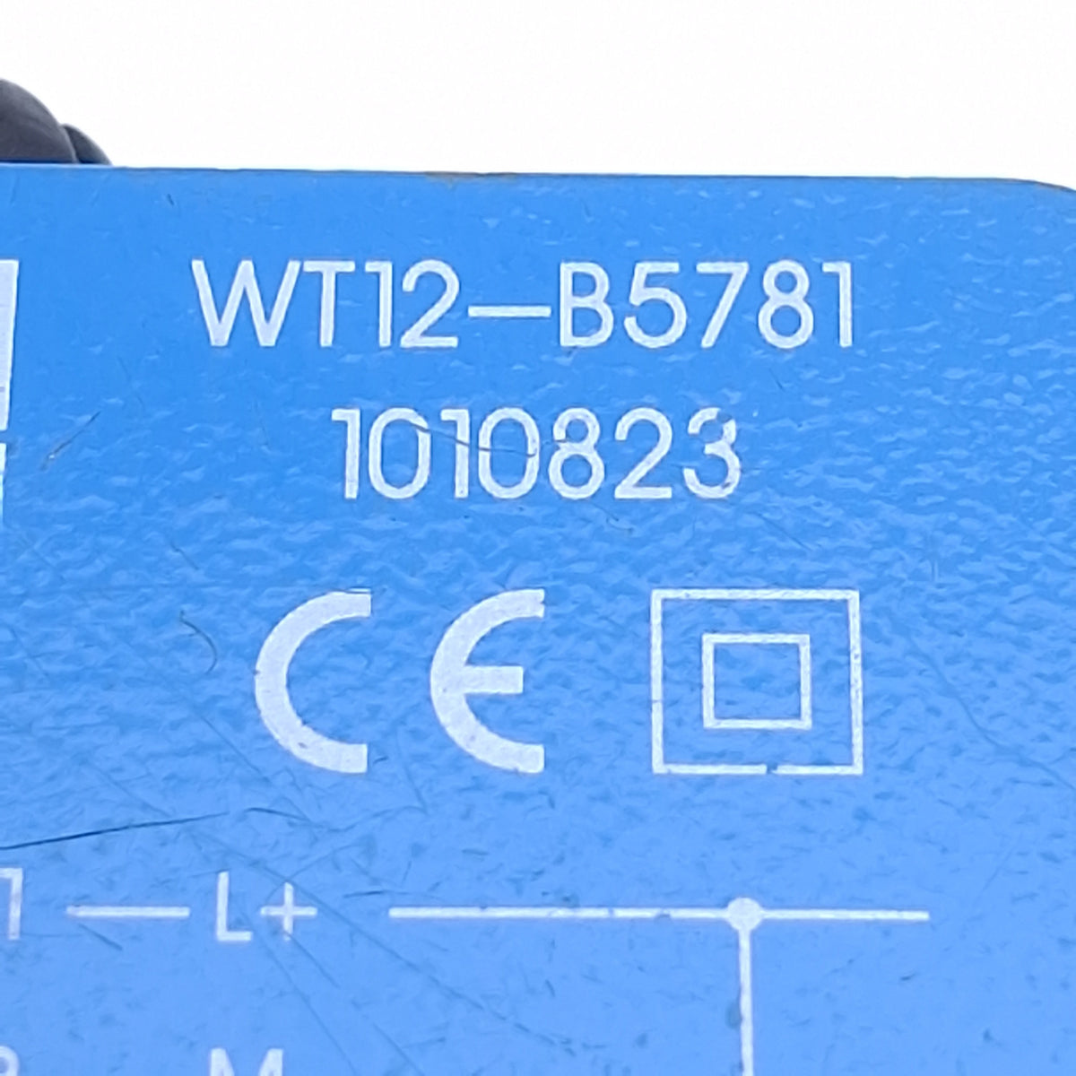 Used Sick WT12-B5781 1010823 Photoelectric Sensor 10-30VDC, PNP/NPN, 100mA Out