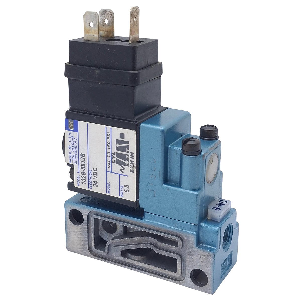 Used Mac 132B-501JB Solenoid Valve, 3/2-Way NO-NC, 1/8in NPT, Vac-150psi, 24VDC Coil