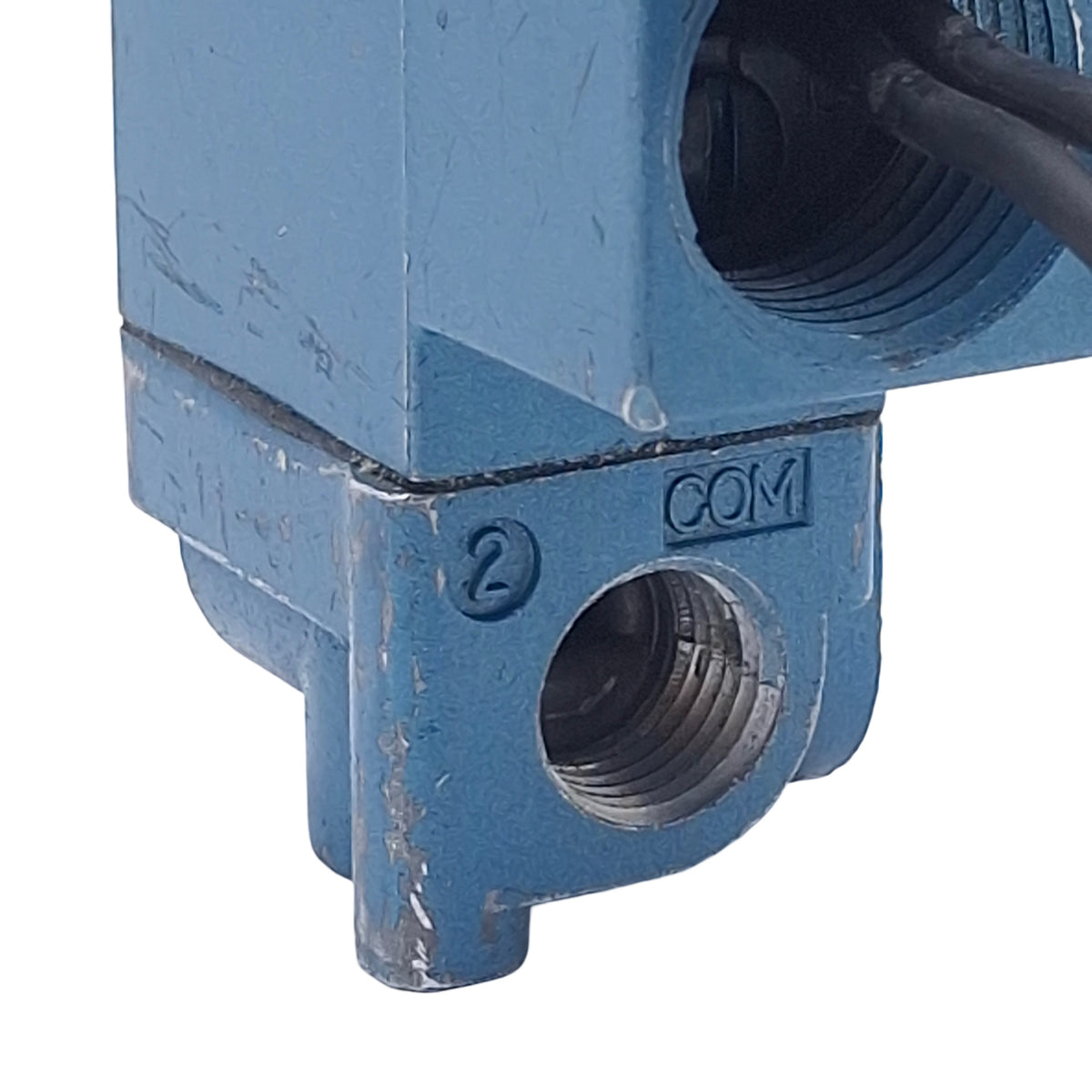 Used Mac 111B-611CAAA Solenoid Valve, 3/2 NO-NC, 1/8in NPT, Vac-150psi, 24VDC Coil