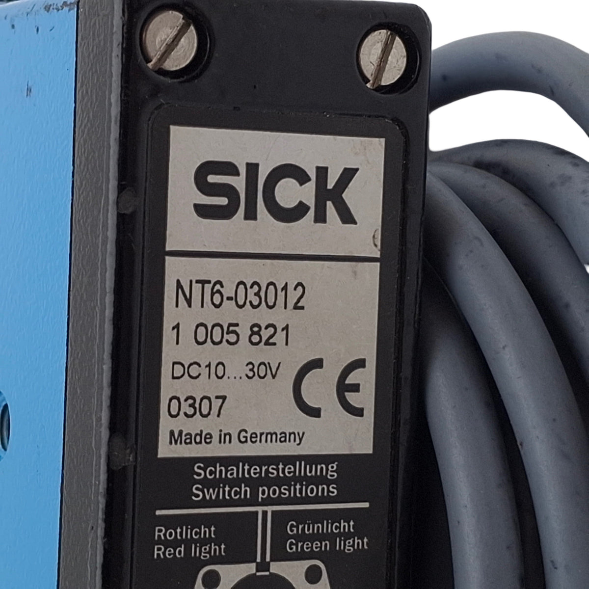 Used Sick NT6-03012 1005821 Contrast Sensor 9mm Max Range, 10-30VDC, 6V Analog Output