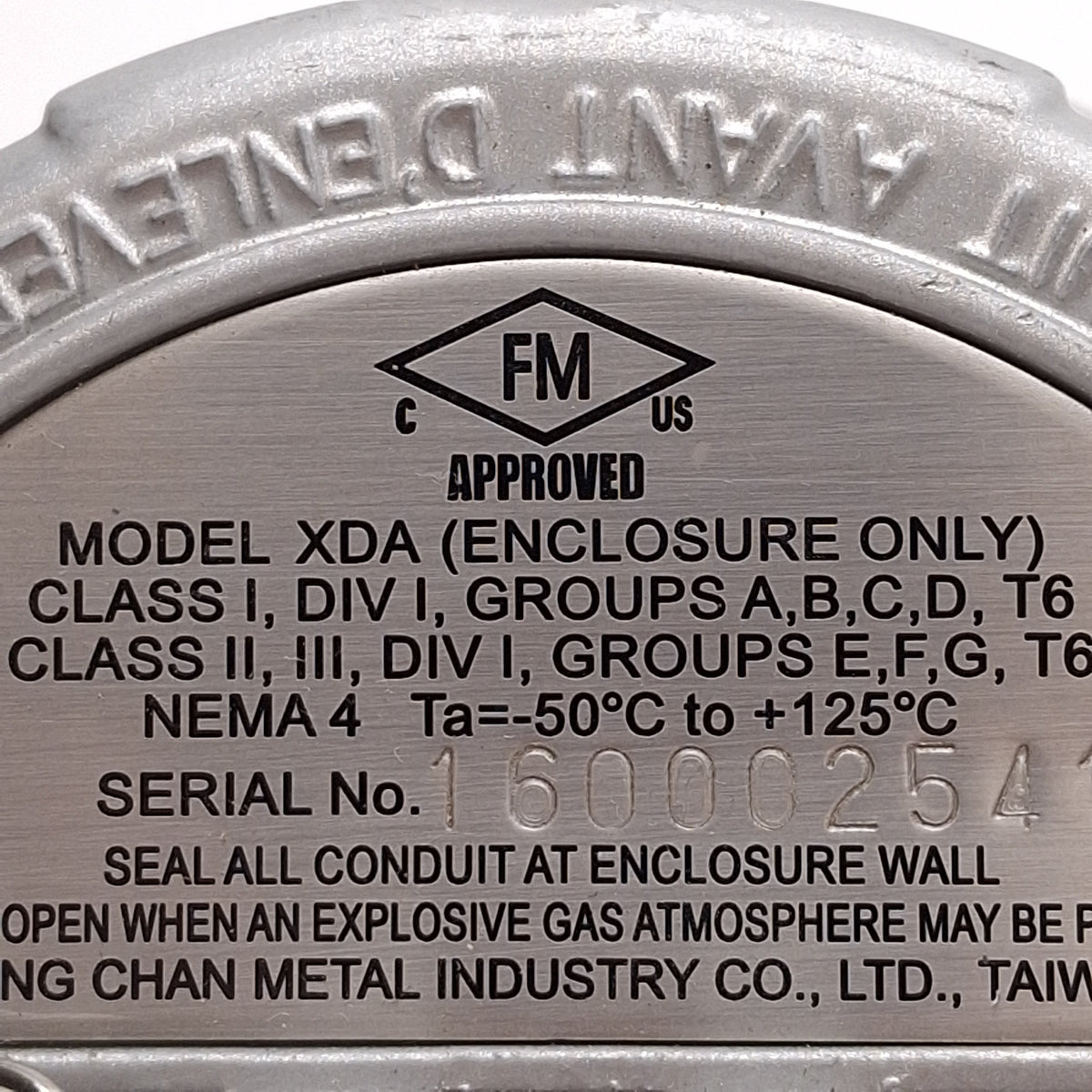Used TTEC XDA Explosion Proof Aluminum Thermocouple Enclosure Only, 3/4in & 1/2in NPT