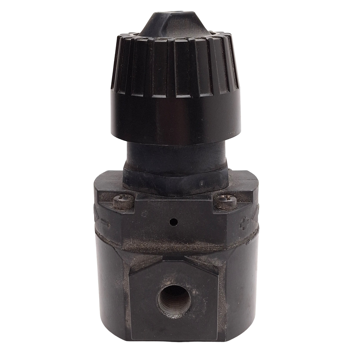 Used Lot of 2 Wilkerson P15-02-000A Pneumatic Regulator, 0-15psi Set, 1/4in NPT