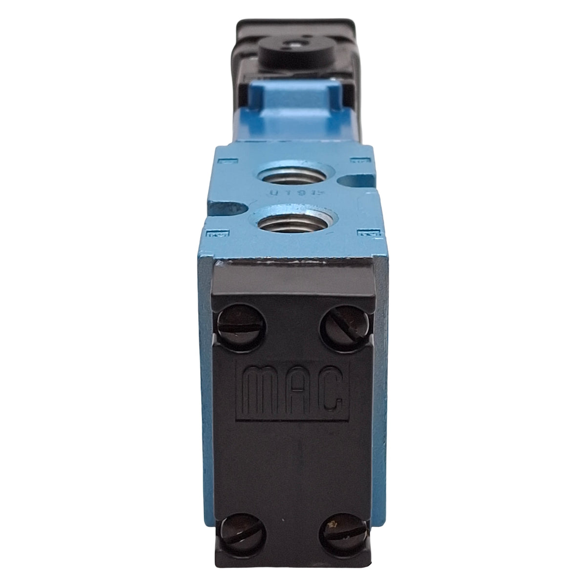 New Mac 811C-PM-501JJ-152 Solenoid Valve, 5/2-Way, 150psi, 1/4in NPTF, 24VDC Coil