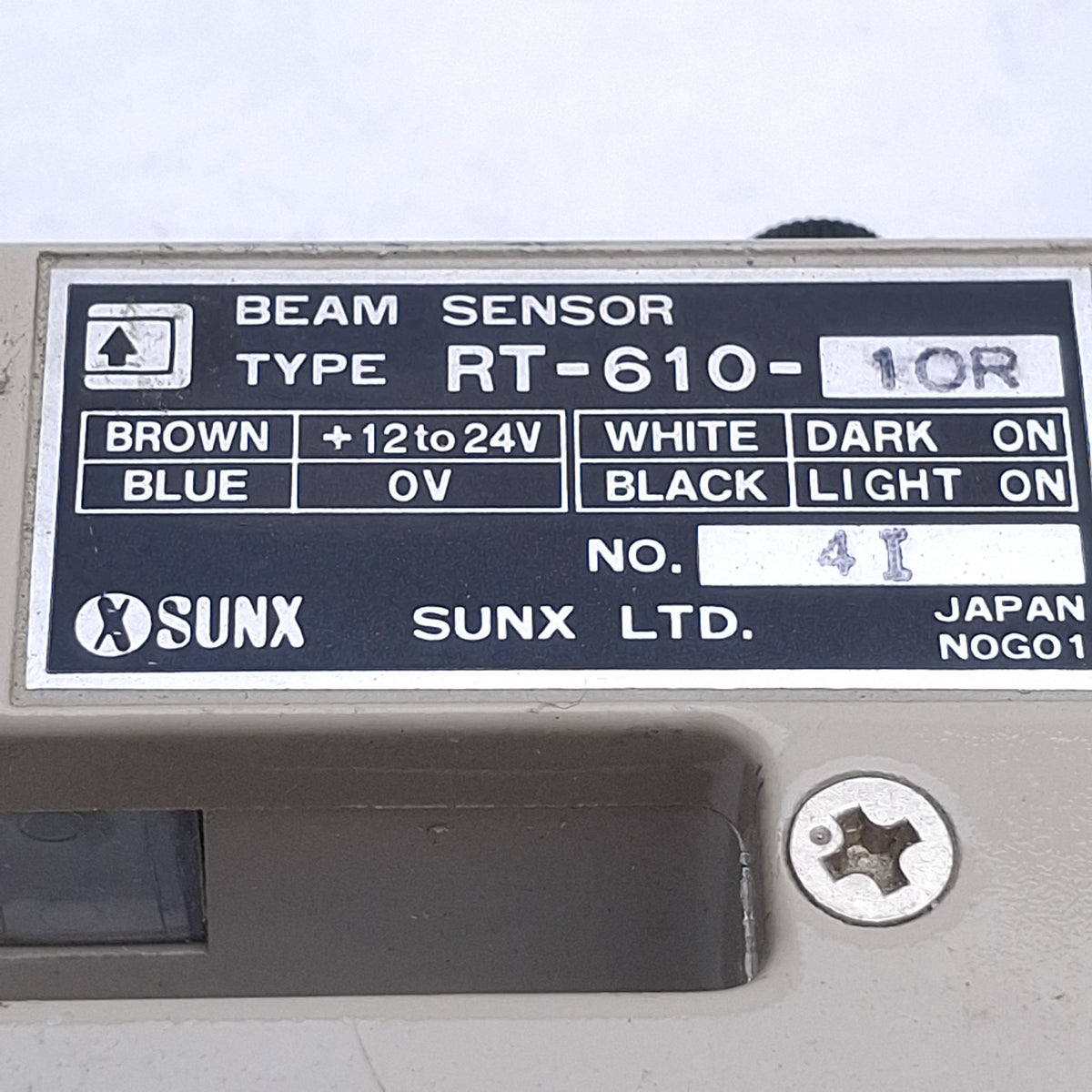 Used SunX RT-610-10R Photoelectric Sensor NPN, 10mm Range, 12-24VDC, 3ft Cable