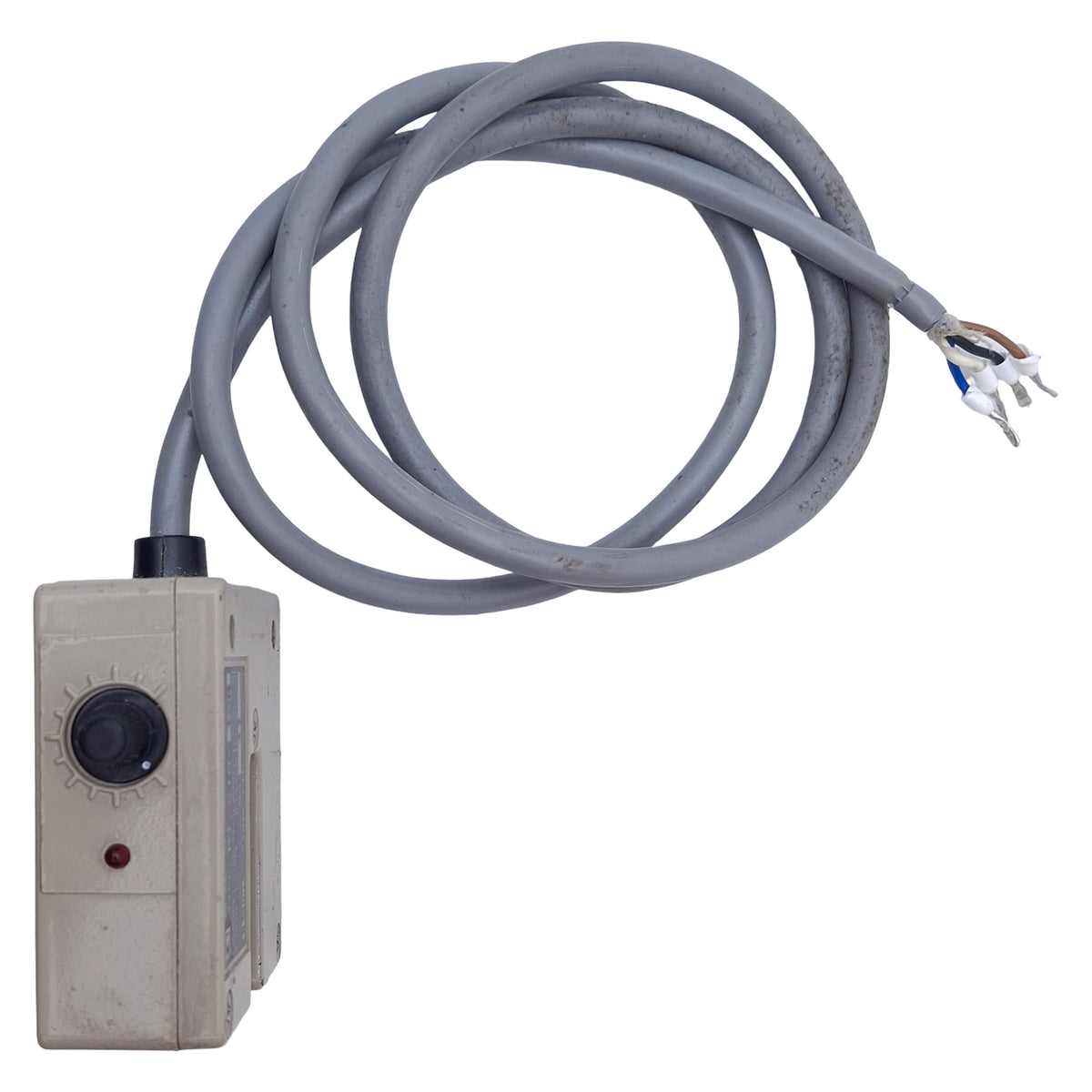 Used SunX RT-610-10R Photoelectric Sensor NPN, 10mm Range, 12-24VDC, 3ft Cable