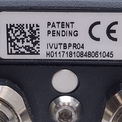 Used Banner IVUTBPR04 iVu Bar Code Reader Image Sensor 10-30VDC, PNP, Red Ring Light