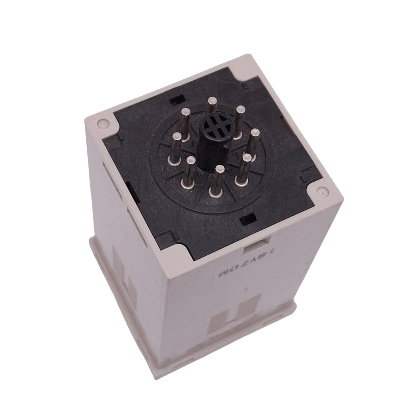 Used Omron H7CN-XLN Counter, 4-Digit 0-9999, 30cps, SPST-NO 8-Pin, 100-240VAC In