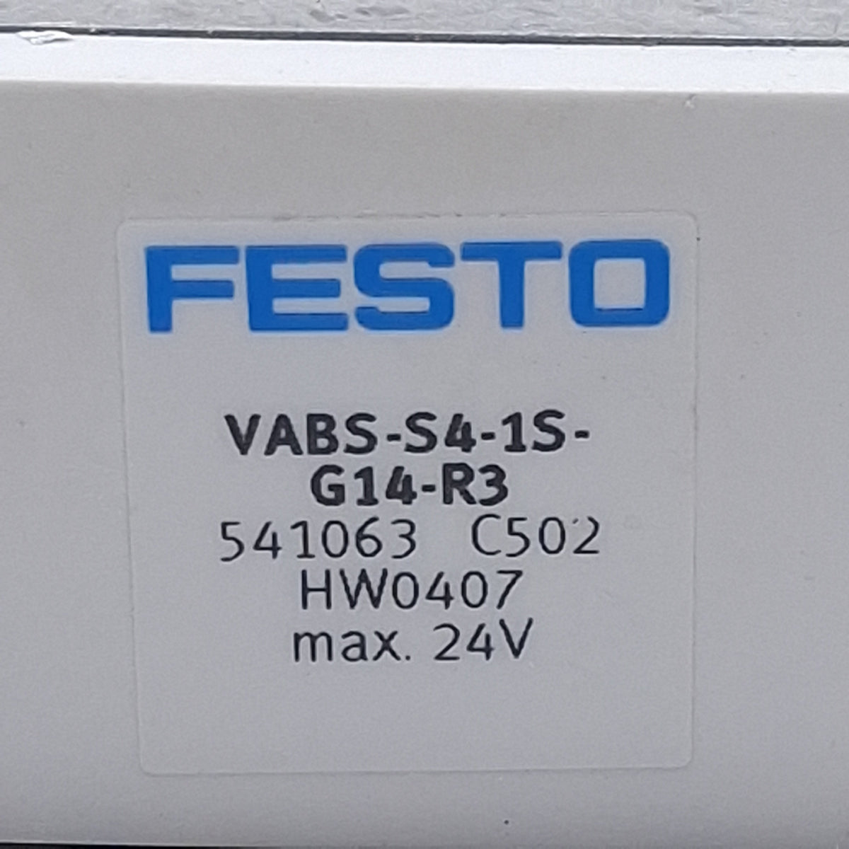 Used Festo VABS-S4-1S-G14-R3 Pneumatic Sub-Base, -0.9~10bar, G1/4, 24VDC, 4-Pin M12