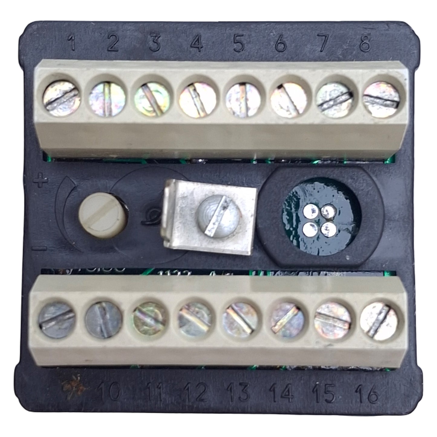 Used Syrelec 1000 PA Electronic Counter 6-Digit, 115/230VAC, 8VDC/24VDC 50mA Sensor