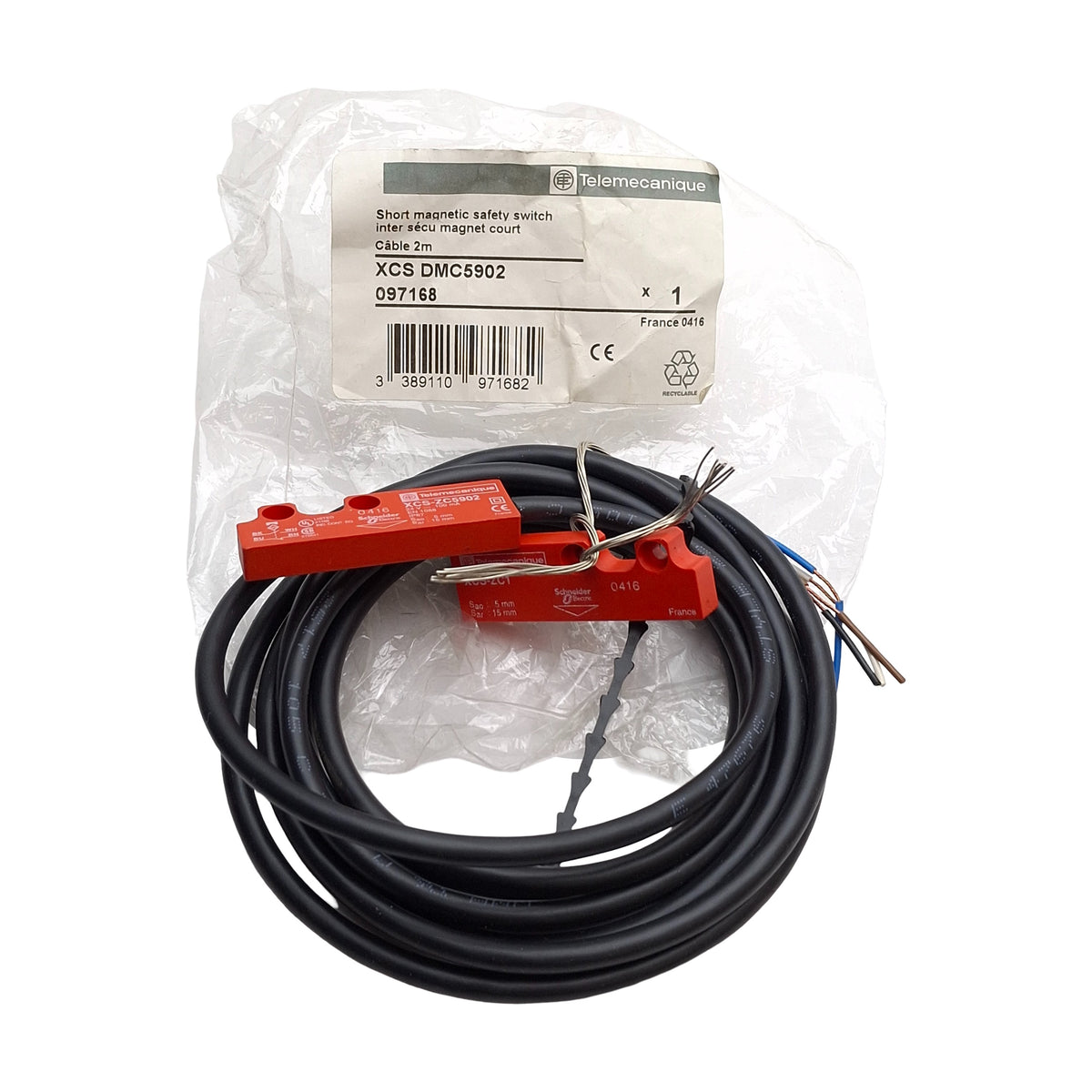 New – Open box Telemecanique XCSDMC5902 097168 Magnetic Switch, 1NO+1NC, 24VDC, 2 Meter Cable