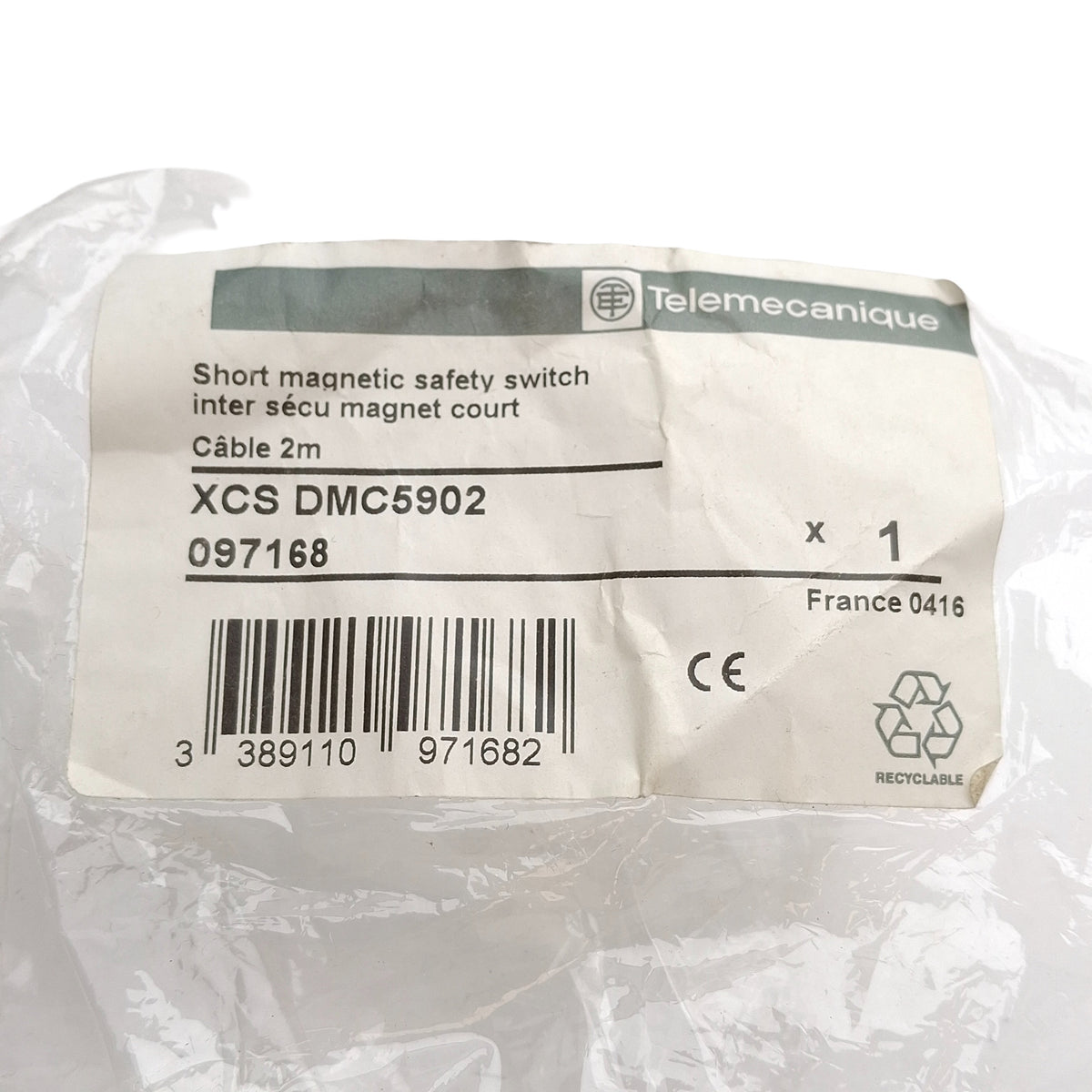 New – Open box Telemecanique XCSDMC5902 097168 Magnetic Switch, 1NO+1NC, 24VDC, 2 Meter Cable