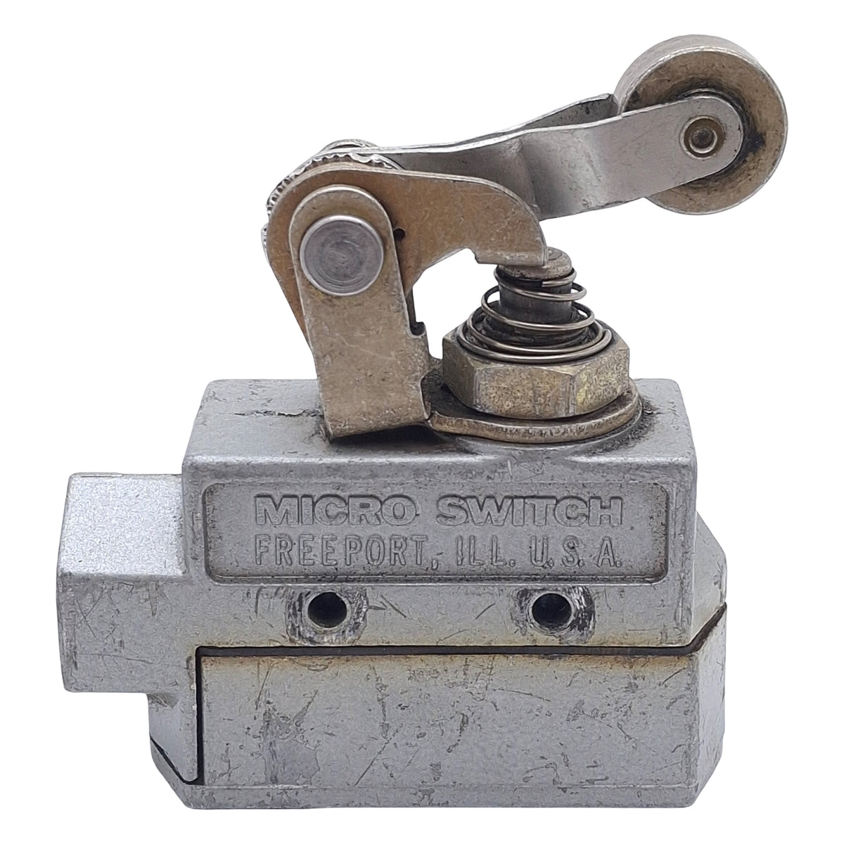 Used Honeywell Micro Switch BZE6-2RQ2 Snap-Action Limit Switch, SPDT, 15A, 1/2in NPT