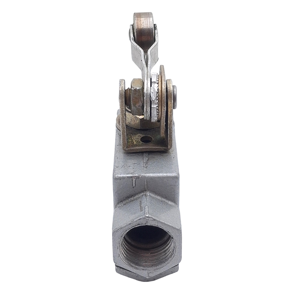 Used Honeywell Micro Switch BZE6-2RQ2 Snap-Action Limit Switch, SPDT, 15A, 1/2in NPT