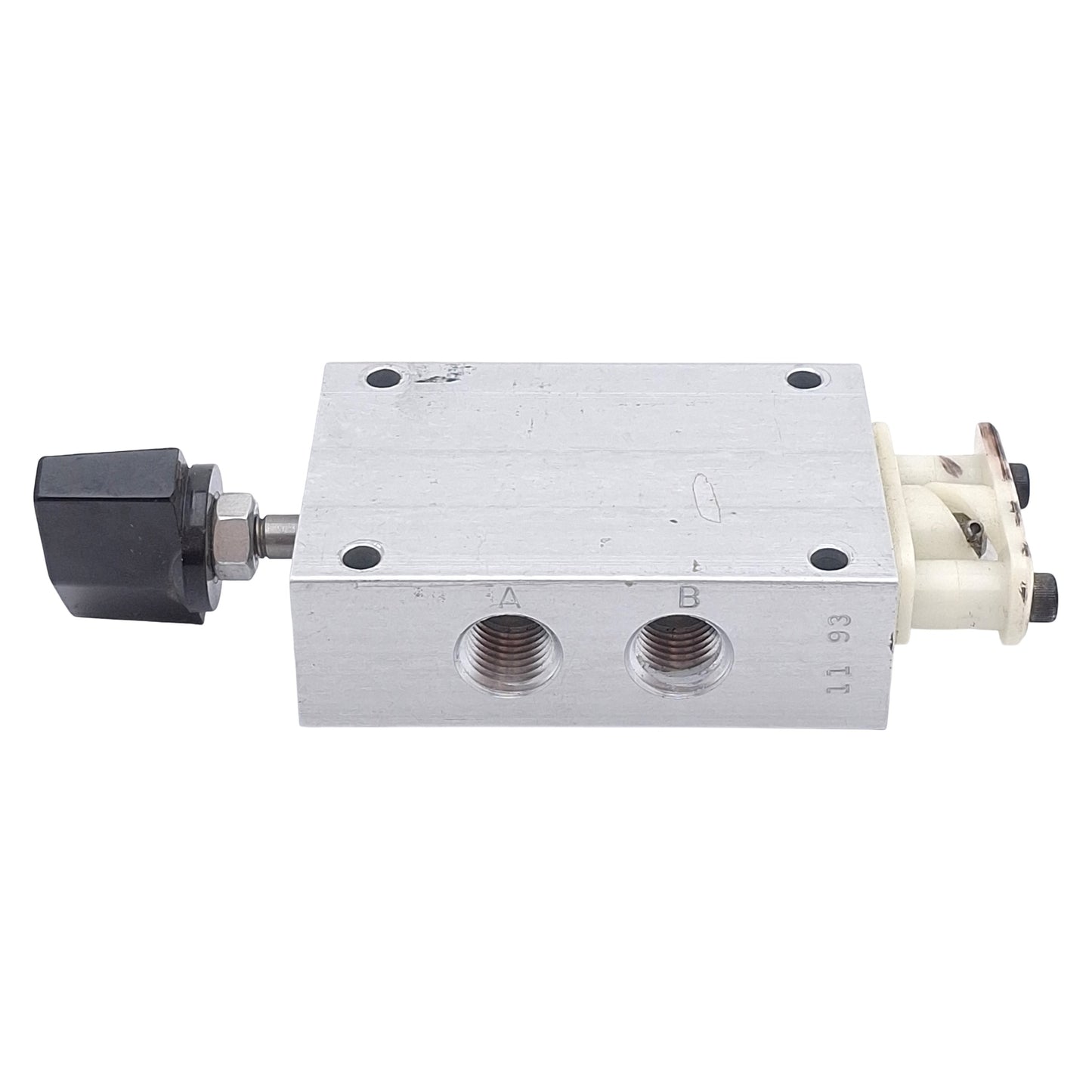 Used Lexair M3841516 Mini-1 Rotary Knob Valve, 4/2-Way, 1/4in NPT, 150psi, 1.0Cv