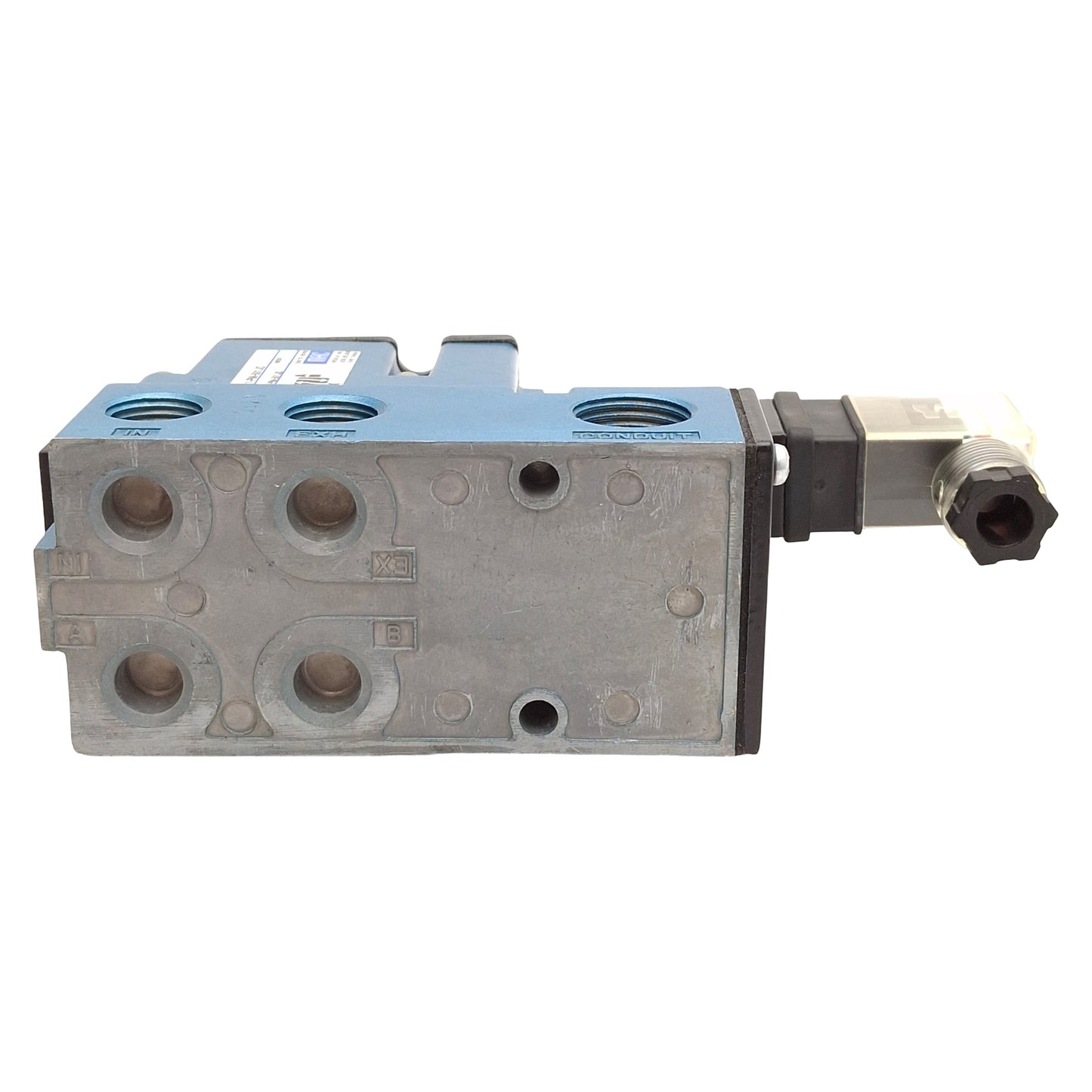 New Mac 6212C-231-PM-501JD Solenoid Valve, 4/2-Way, 25-150psi, 3/8in NPT, 24VDC Coil