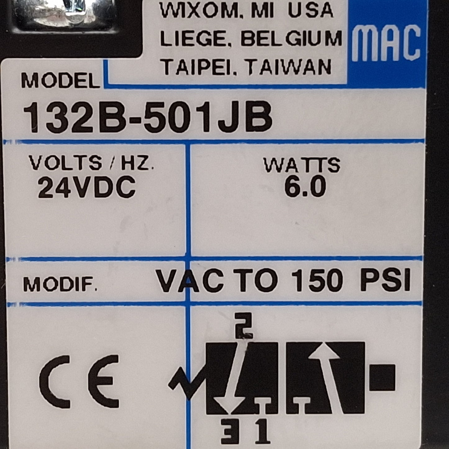 New Mac 132B-501JB Solenoid Valve, 3/2-Universal, Vac-150psi, 1/8in NPTF, 24VDC Coil