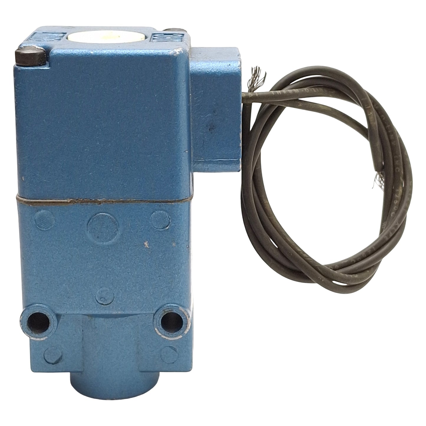 Used Mac 225B-111CA Solenoid Valve, 3/2-Way, 150psi, 1/4in NPTF, 120VAC/24VDC Coil