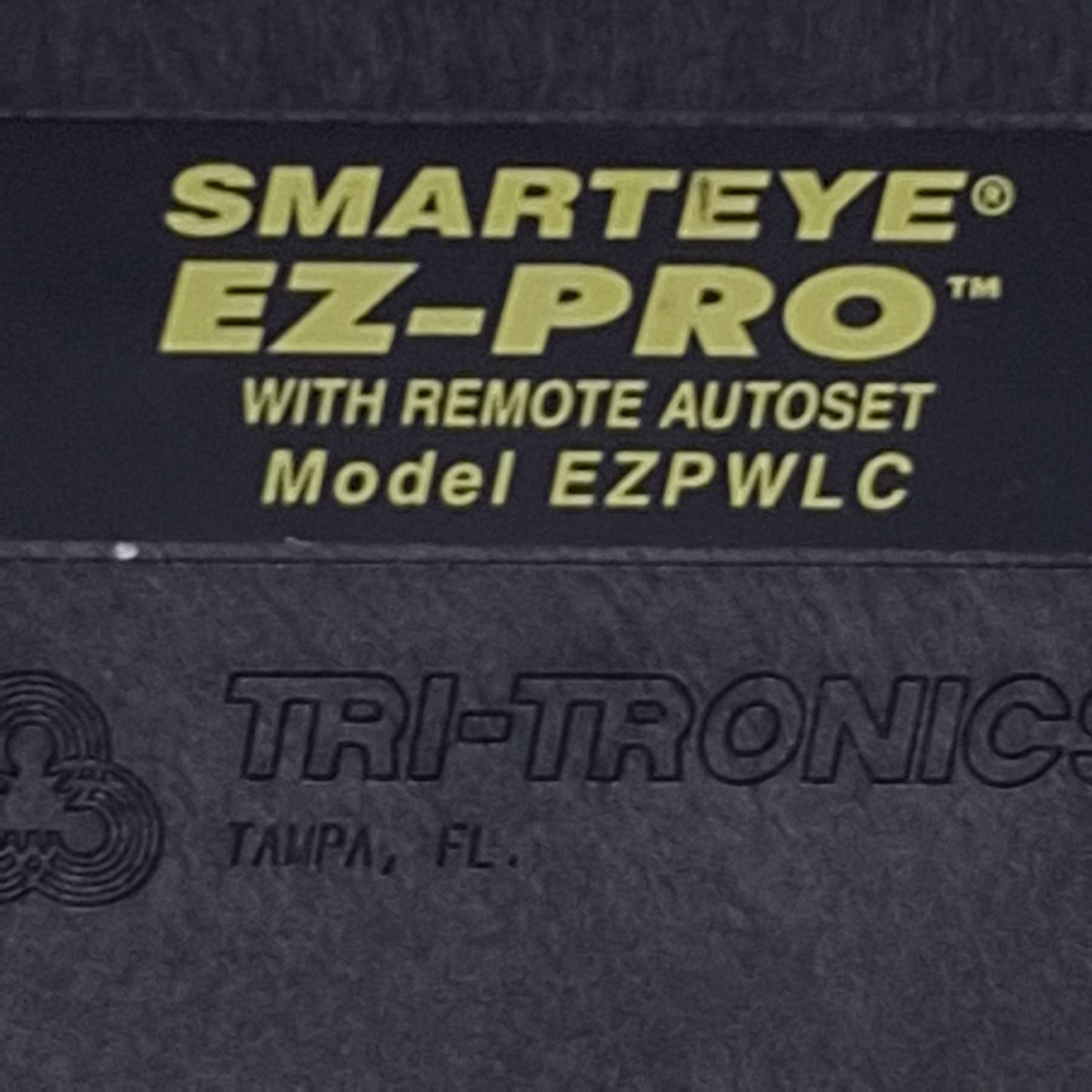 Used Tri-Tronics EZPWLCF4 SMARTEYE EZ-PRO Sensor, NPN/PNP, 10-30VDC, 5-Pin M12