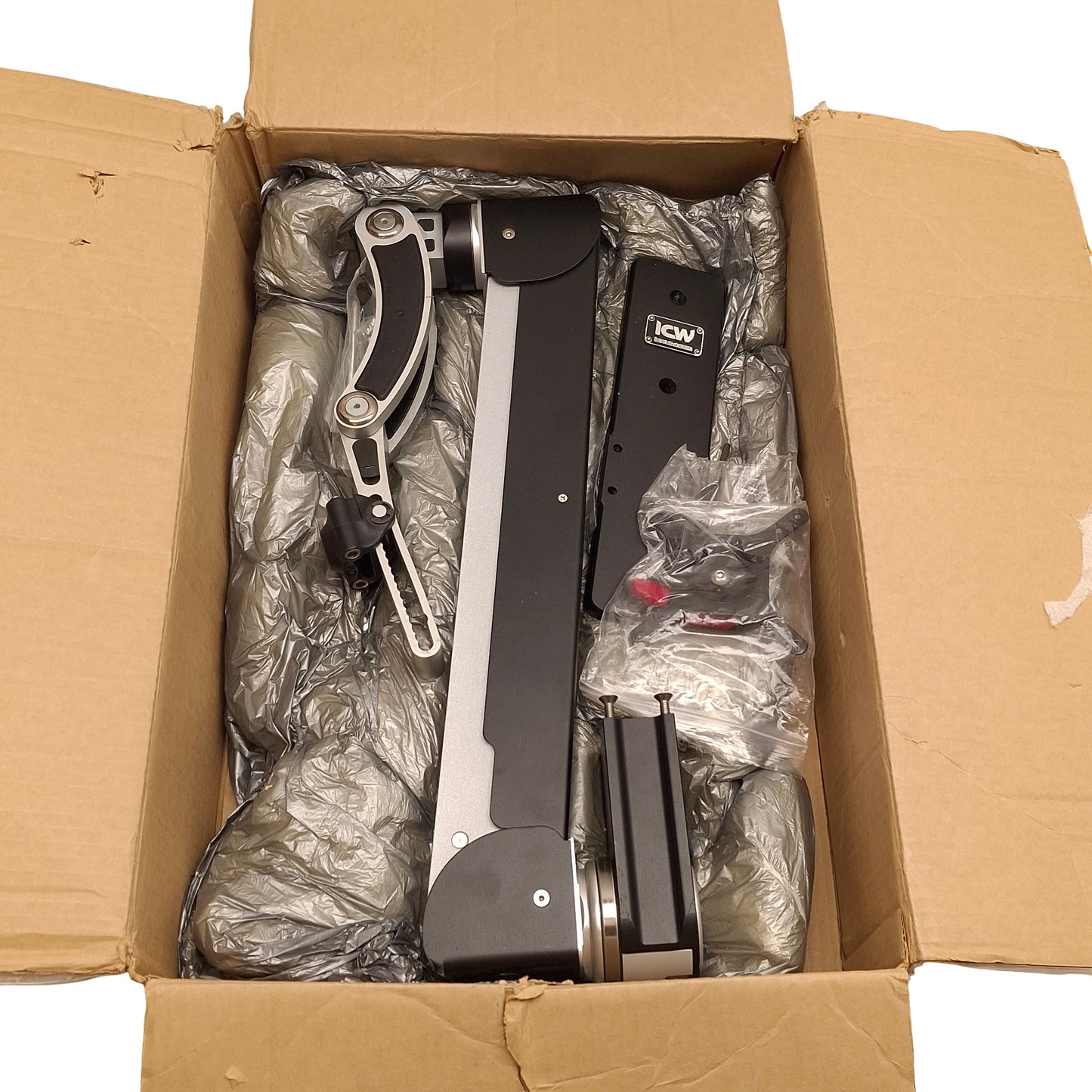 New – Open box ICW ELR5120 Elite T-Rex Adjuster Gas Spring Single-Arm Monitor Ceiling Mount 27"