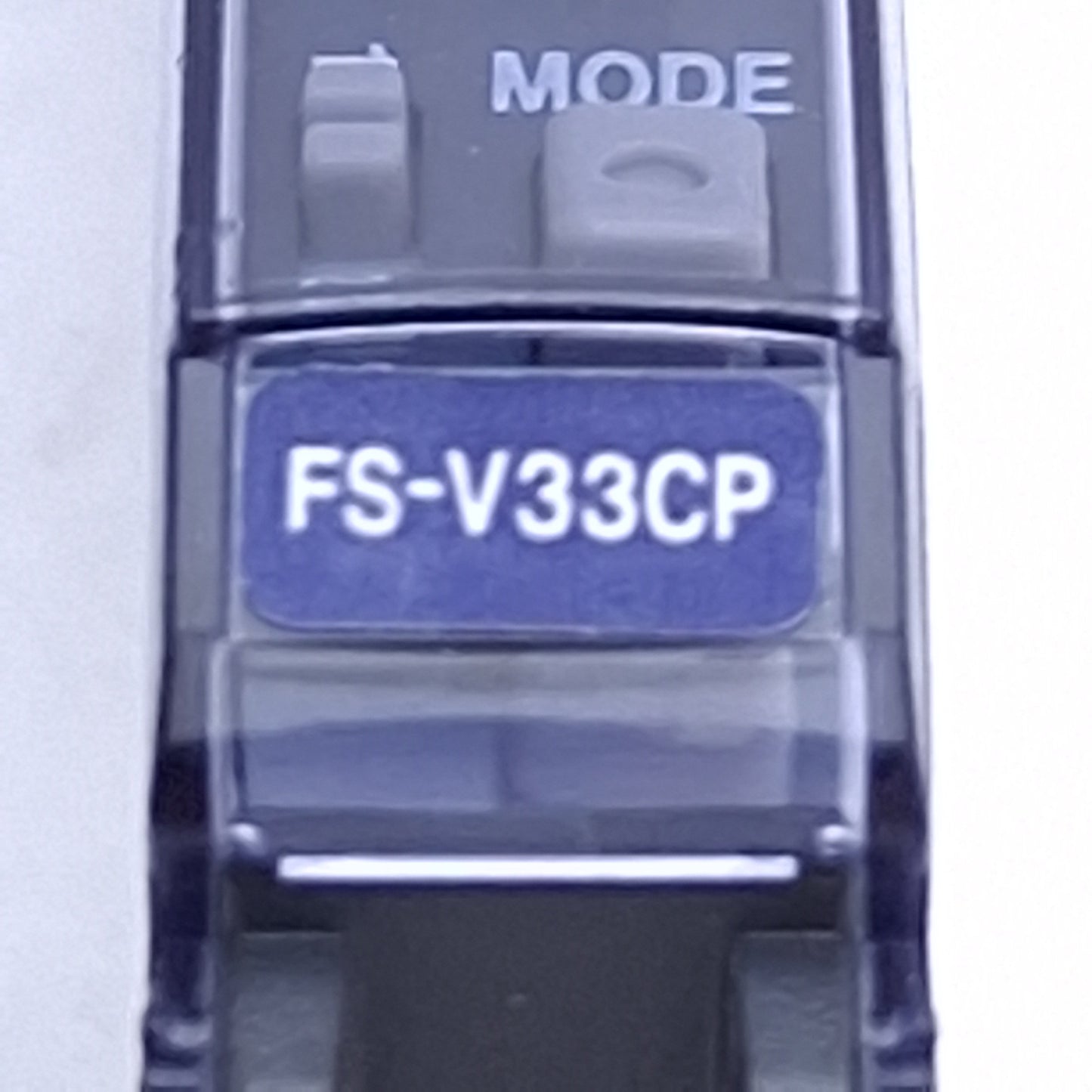 Used Keyence FS-V33CP Fiber Optic Sensor Amplifier 12-24VDC, PNP, M8 4-Pin, DIN Rail