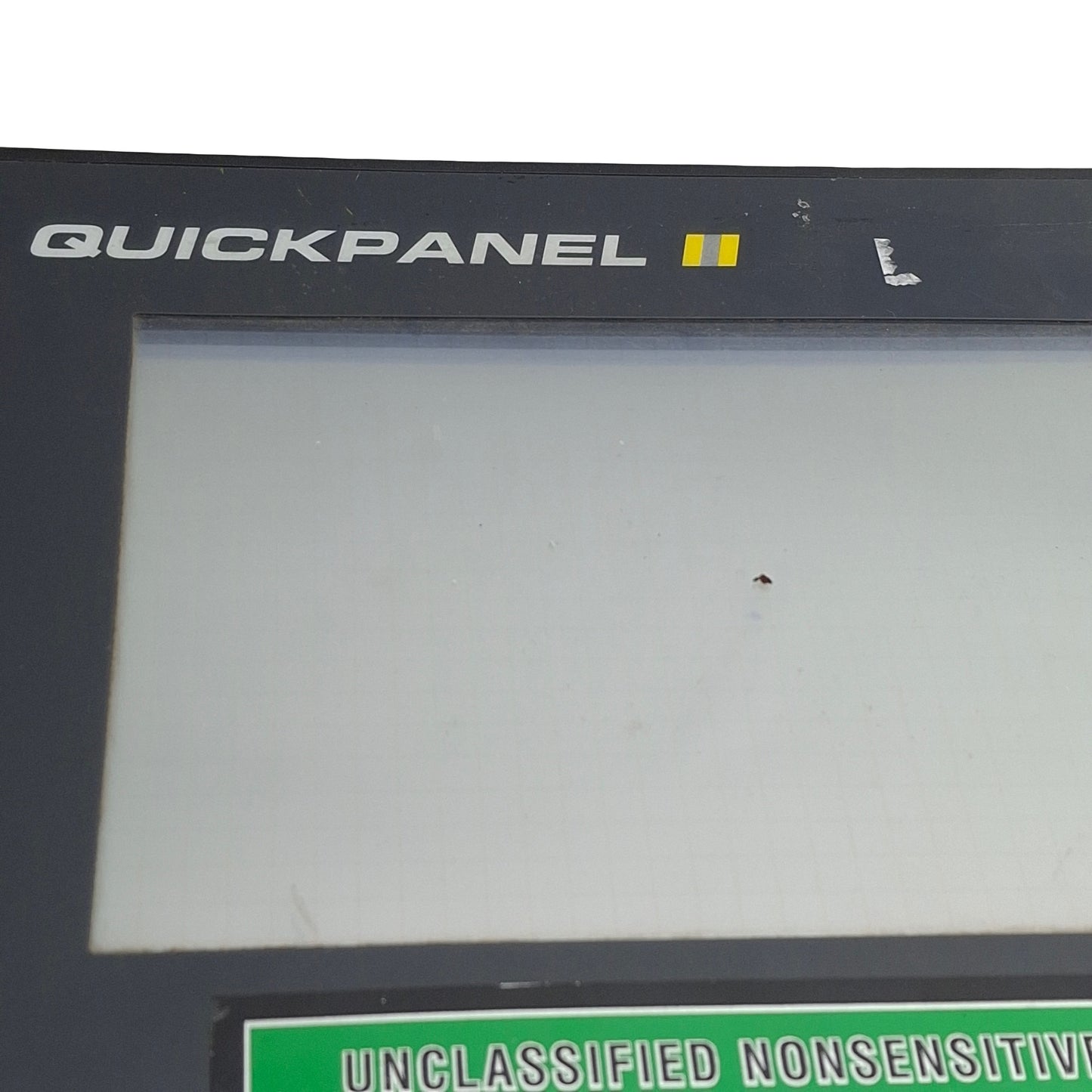 Used GE Fanuc QPI3D200E2P-B Quickpanel HMI, 24VDC, 9in Screen, 640x400, *Crack*