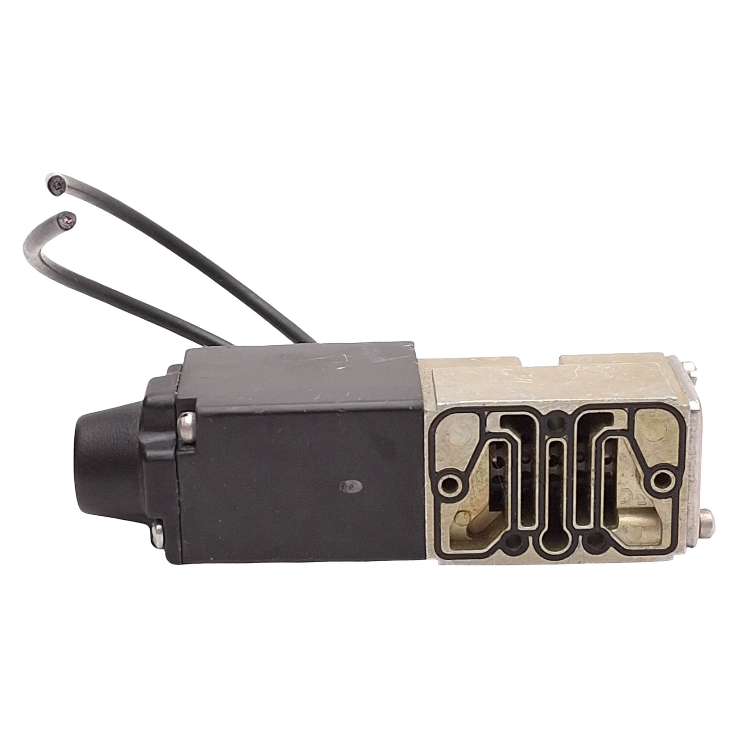 Used Numatics 031SA400B000061 Solenoid Valve, 4-Way 2-Position, 150psig, 24VDC Coil