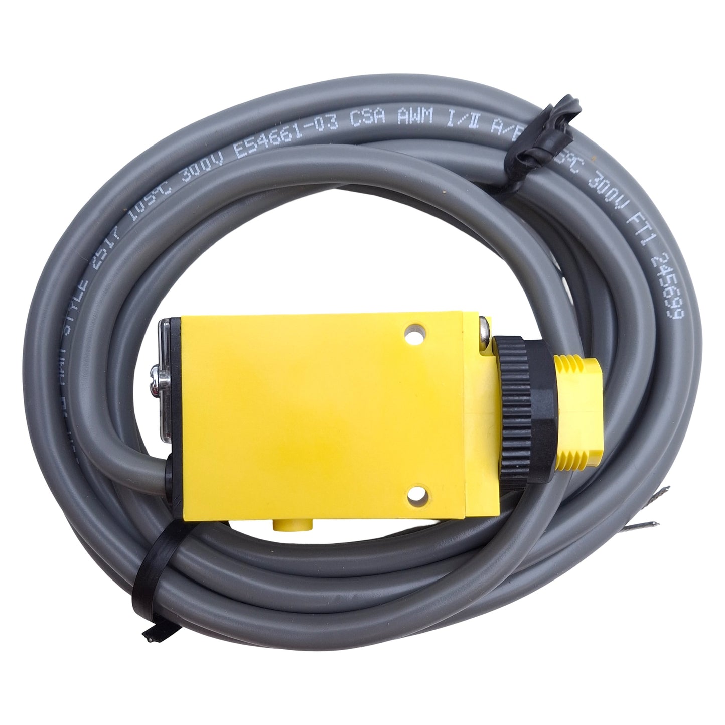 New Banner SM2A312D Diffuse Beam Proximity Sensor 380mm Range, 24-240VAC, 2m Cable