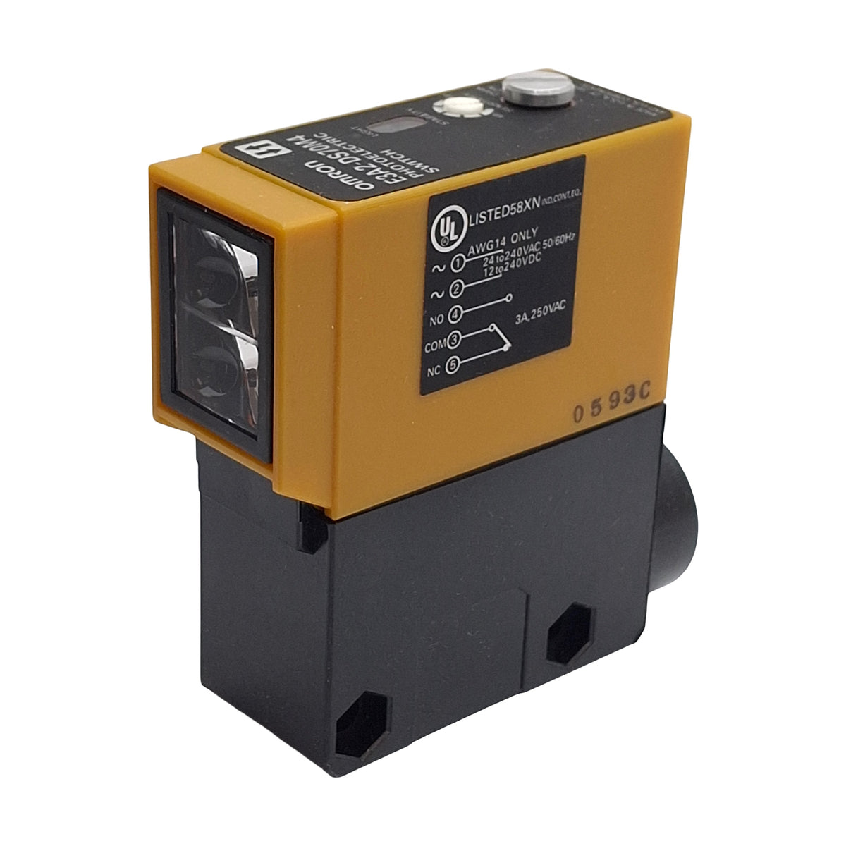 New – Open box Omron E3A2-DS70M4 Photoelectric Switch, 70cm Range, 12/24-240V, 3A Relay Output