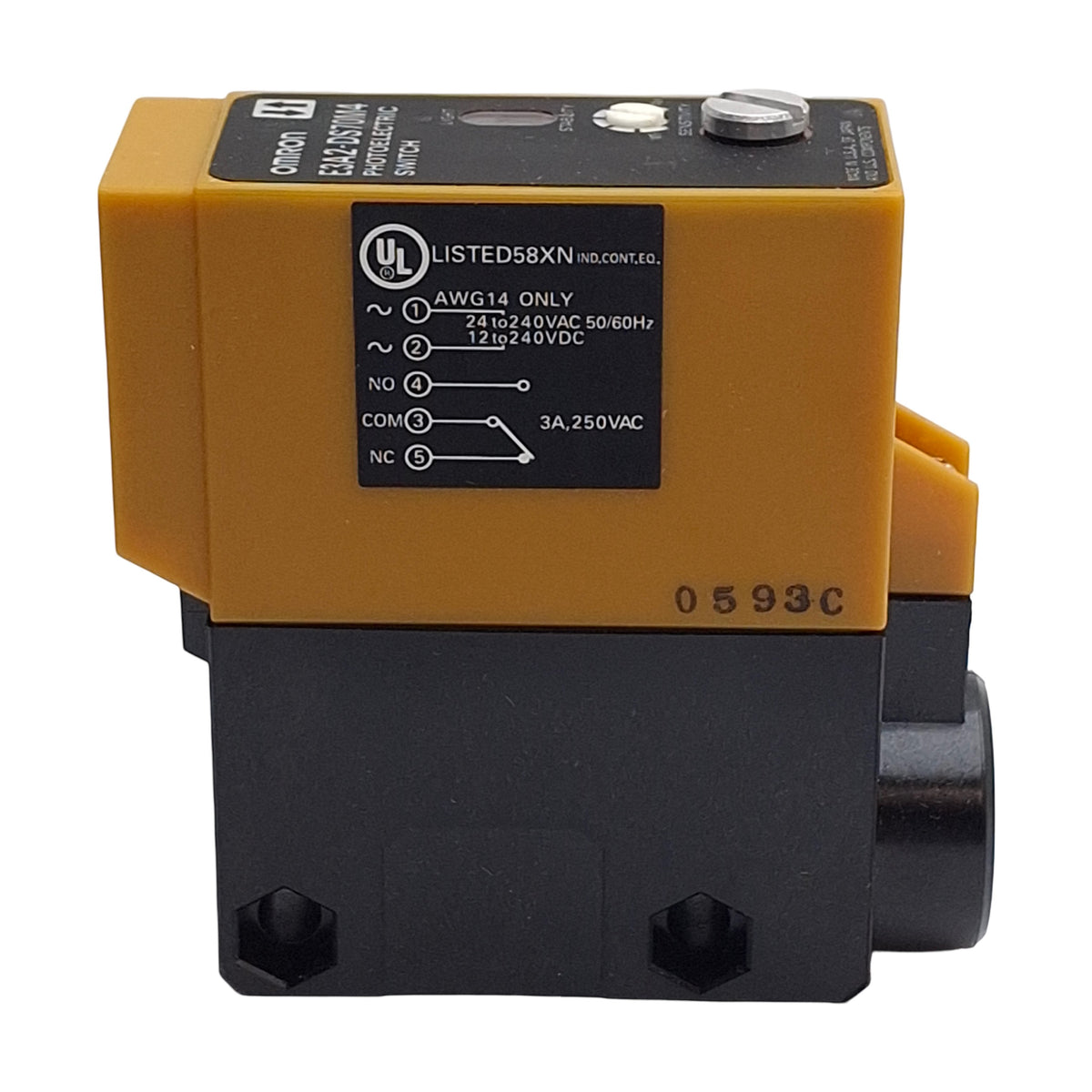 New – Open box Omron E3A2-DS70M4 Photoelectric Switch, 70cm Range, 12/24-240V, 3A Relay Output