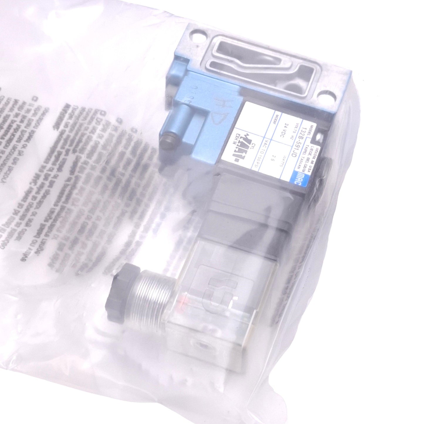 New Mac 132B-591JD Solenoid Valve, 3/2-Way NO/NC, 0-150psi Max, 24VDC Coil