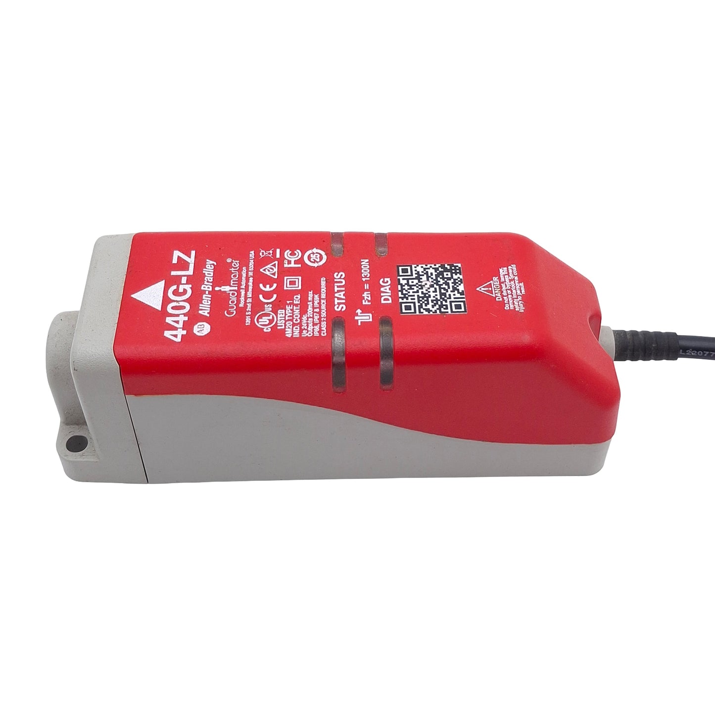 Used Allen-Bradley 440G-LZS21STLH Guardmaster Safety RFID Interlock Switch, 24VDC
