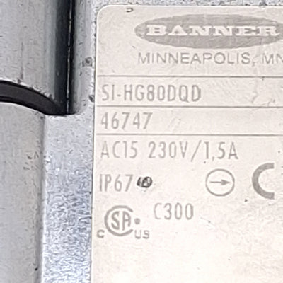 Used Banner SI-HG80DQD Hinge Safety Interlock Switch, SPDT 1NC/1NO, 230VAC, 4-Pin M12